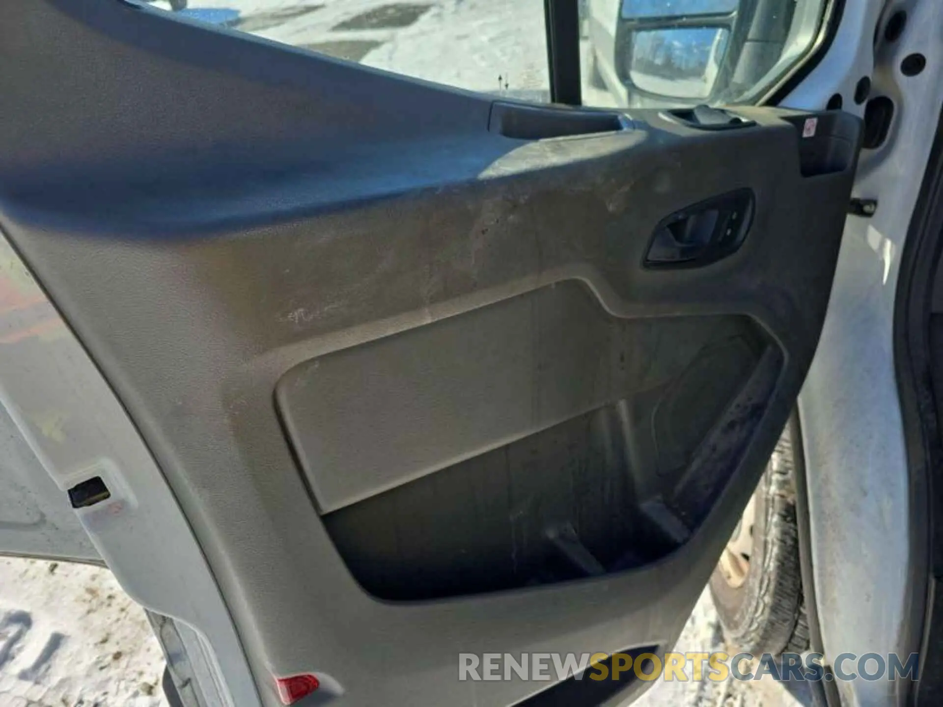 22 Photograph of a damaged car 1FTBR1Y82LKB08403 FORD TRANSIT 2020