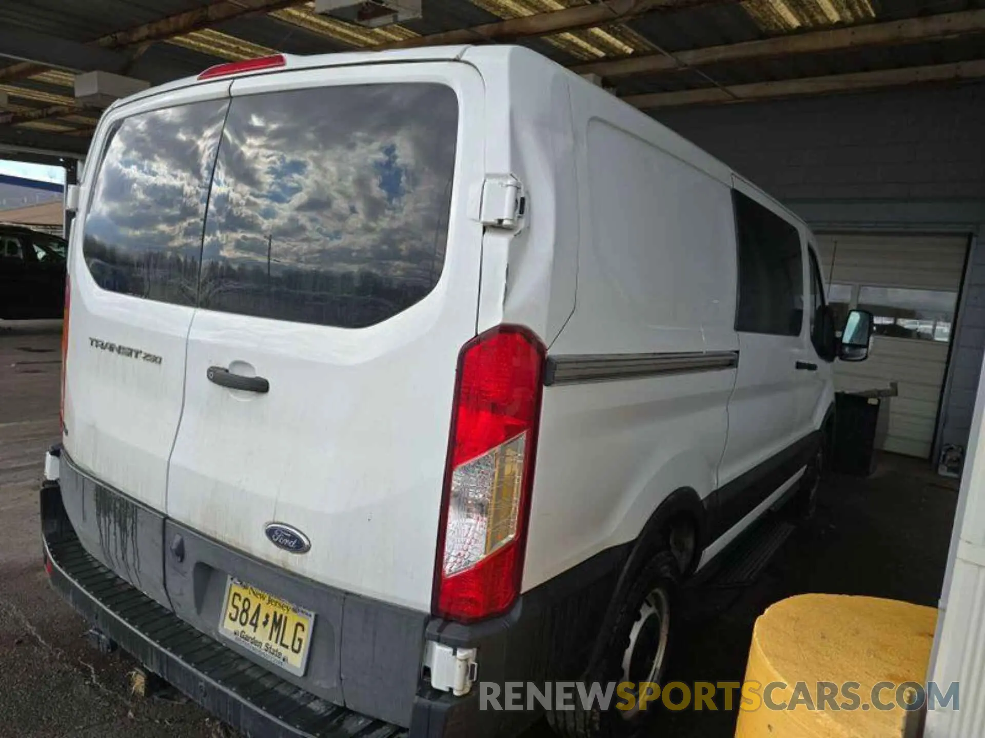4 Photograph of a damaged car 1FTBR1Y82LKB08403 FORD TRANSIT 2020