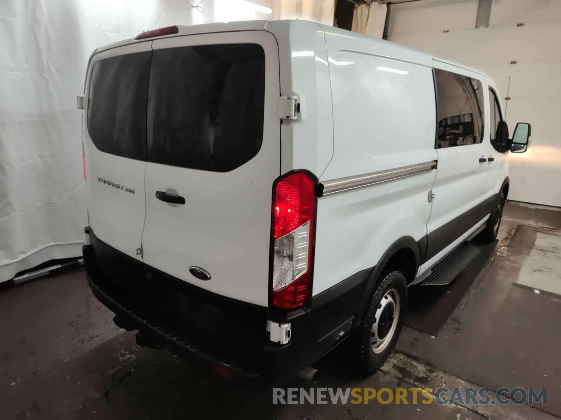 22 Photograph of a damaged car 1FTBR1Y83LKB79478 FORD TRANSIT 2020