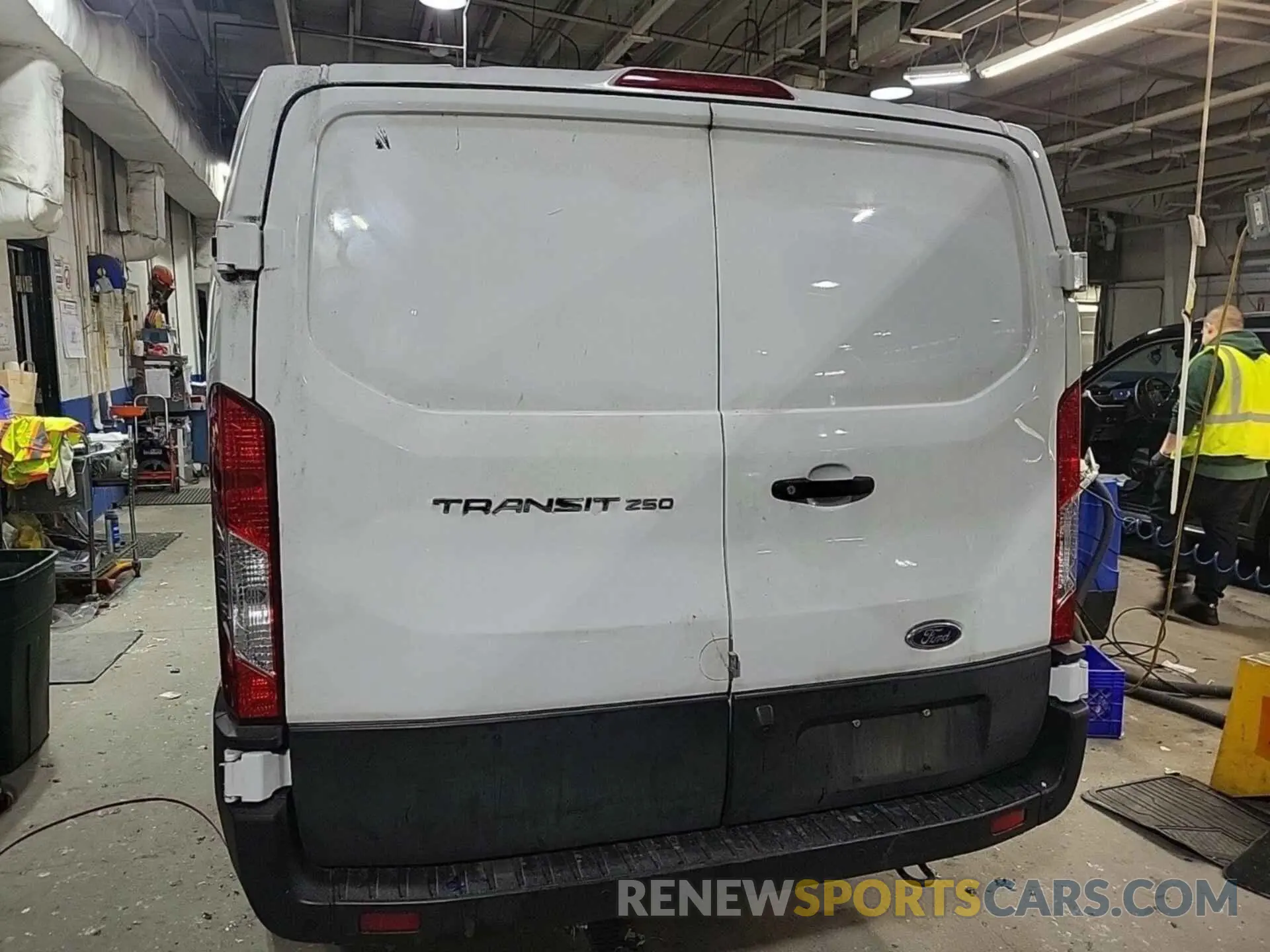 27 Photograph of a damaged car 1FTBR1Y86LKB76574 FORD TRANSIT 2020