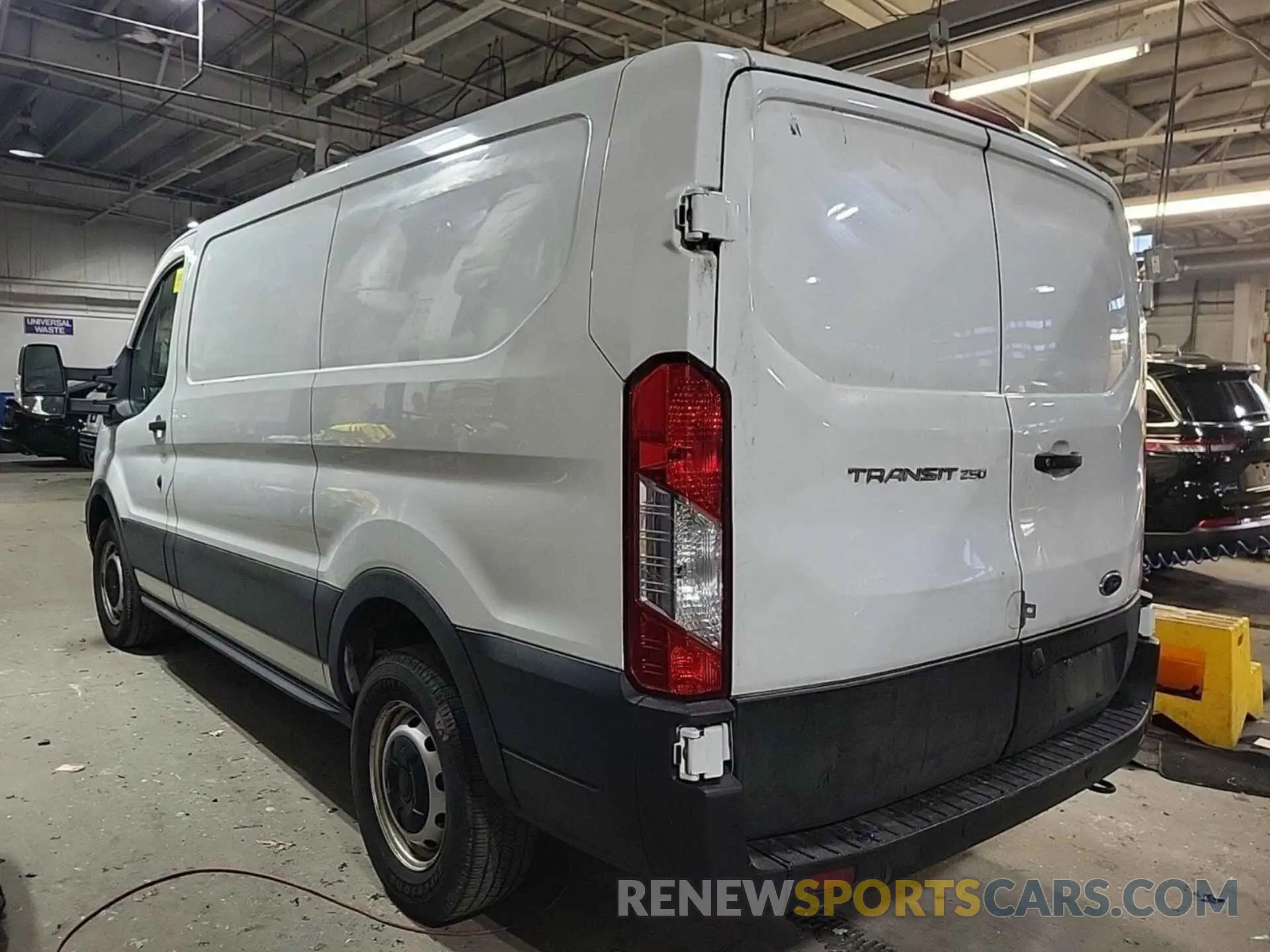 9 Photograph of a damaged car 1FTBR1Y86LKB76574 FORD TRANSIT 2020