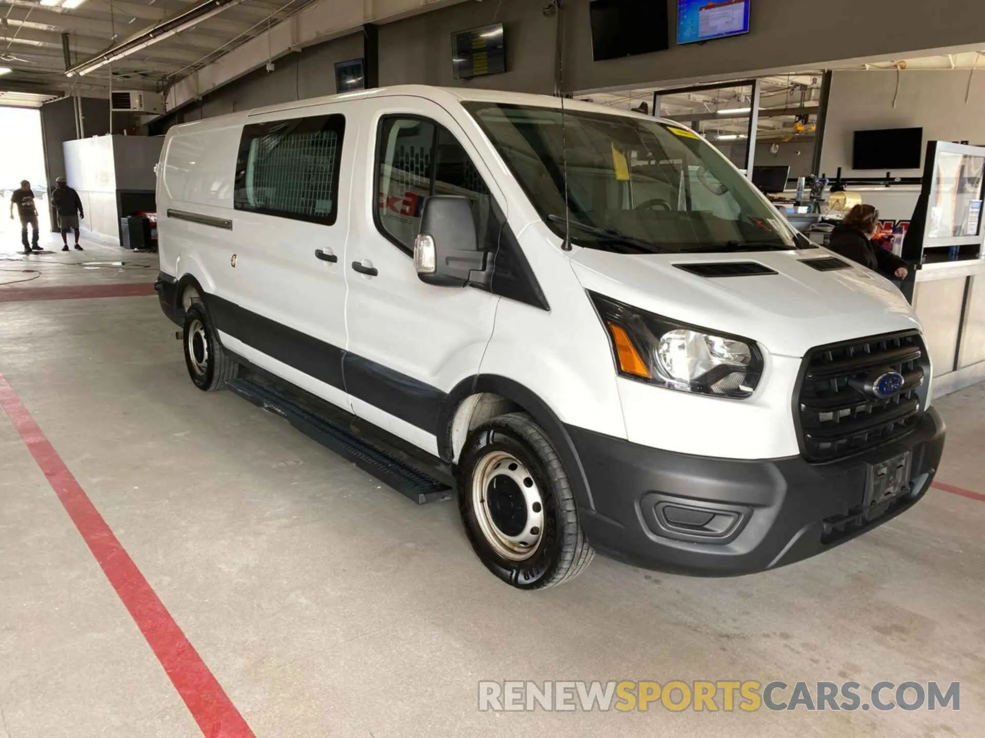 24 Photograph of a damaged car 1FTBR1Y87LKA53852 FORD TRANSIT 2020