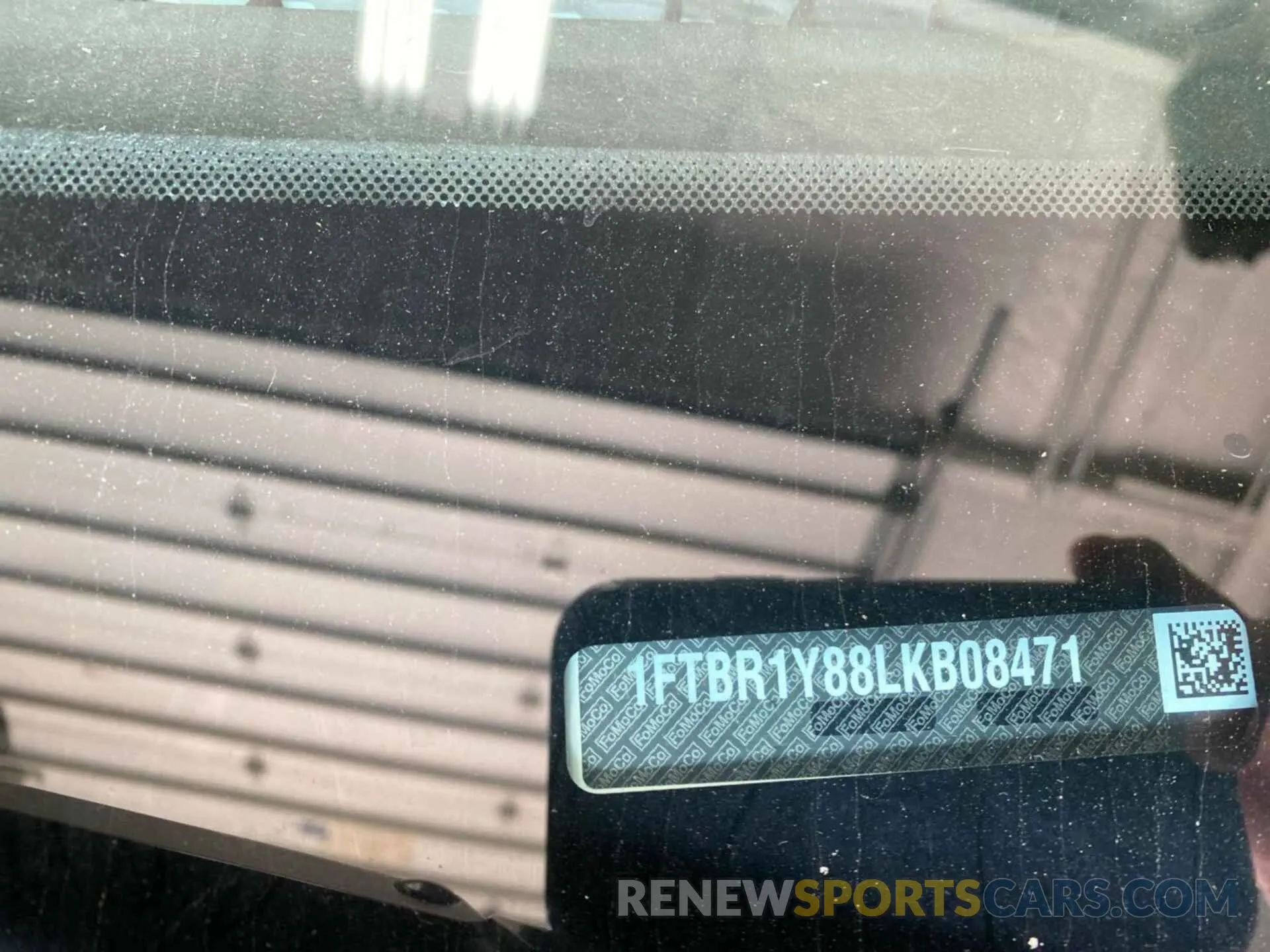 17 Photograph of a damaged car 1FTBR1Y88LKB08471 FORD TRANSIT 2020
