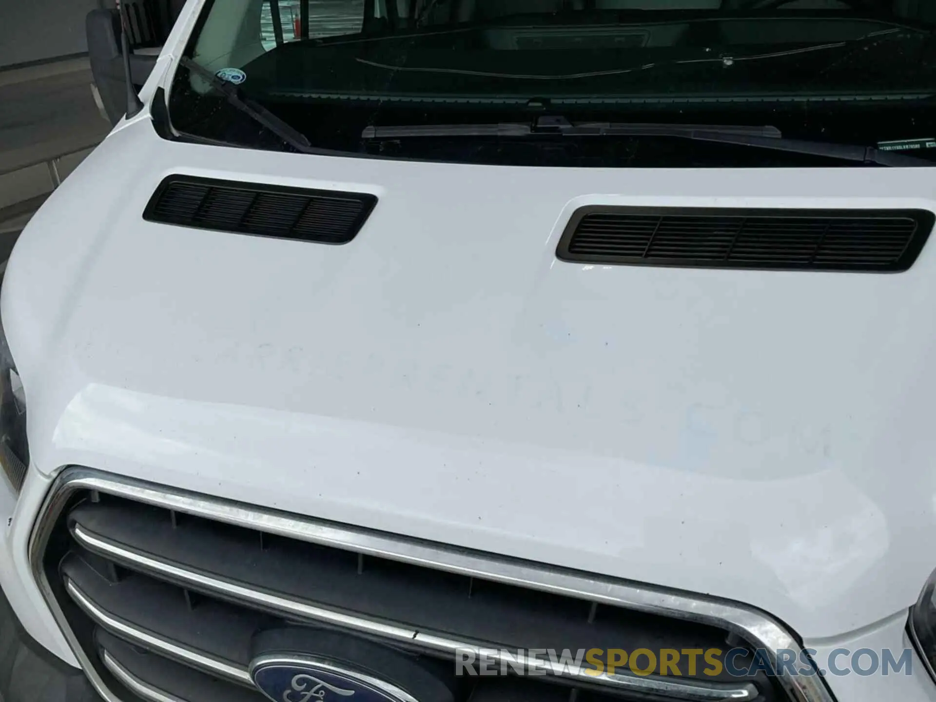 13 Photograph of a damaged car 1FTBR1Y88LKB76592 FORD TRANSIT 2020