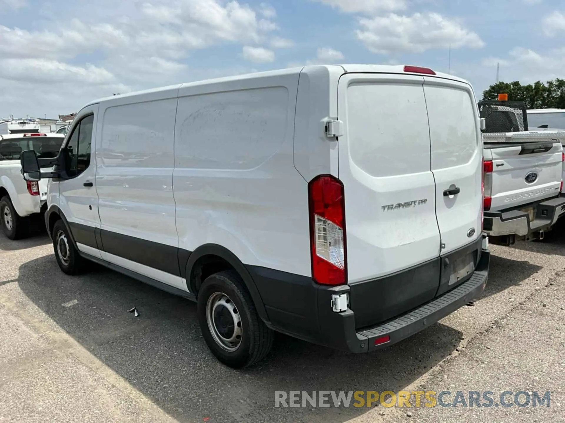 17 Photograph of a damaged car 1FTBR1Y88LKB76592 FORD TRANSIT 2020