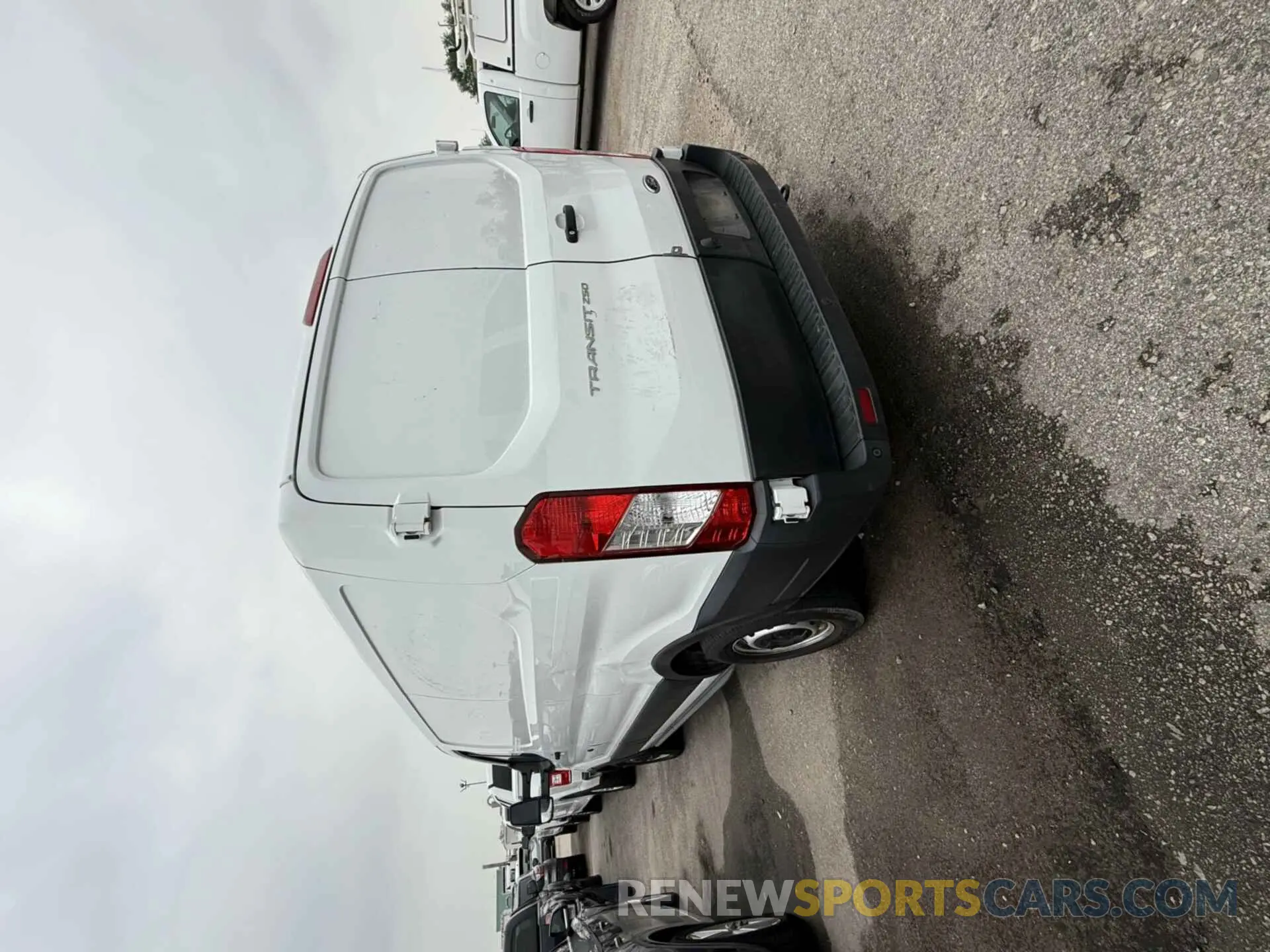 5 Photograph of a damaged car 1FTBR1Y88LKB76592 FORD TRANSIT 2020