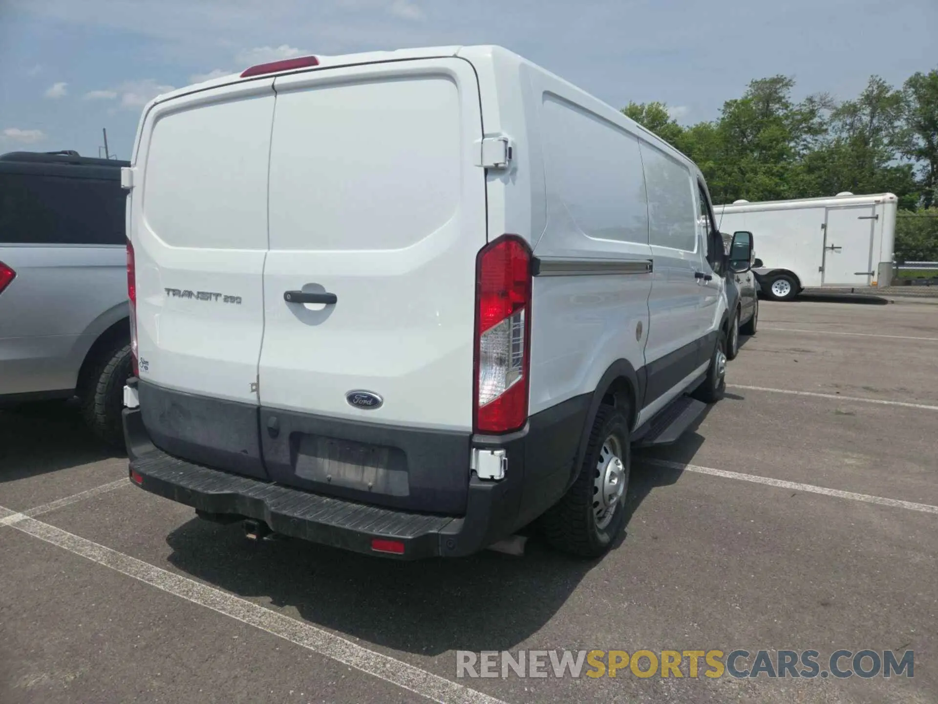 19 Photograph of a damaged car 1FTBR2YG1LKB62031 FORD TRANSIT 2020