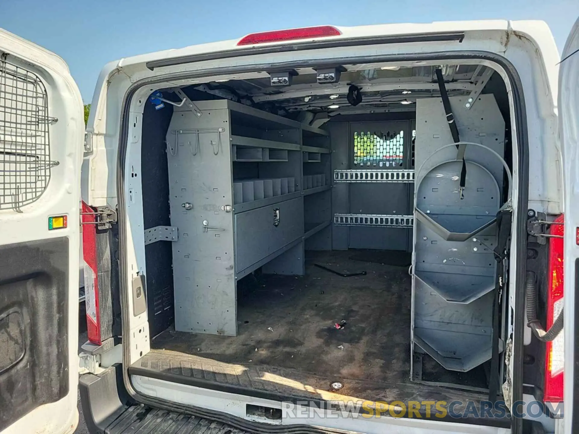 22 Photograph of a damaged car 1FTBR2YG1LKB62031 FORD TRANSIT 2020
