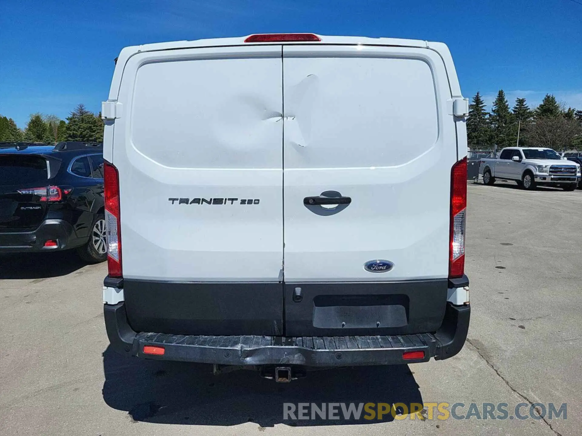 32 Photograph of a damaged car 1FTBR2YG3LKA32428 FORD TRANSIT 2020