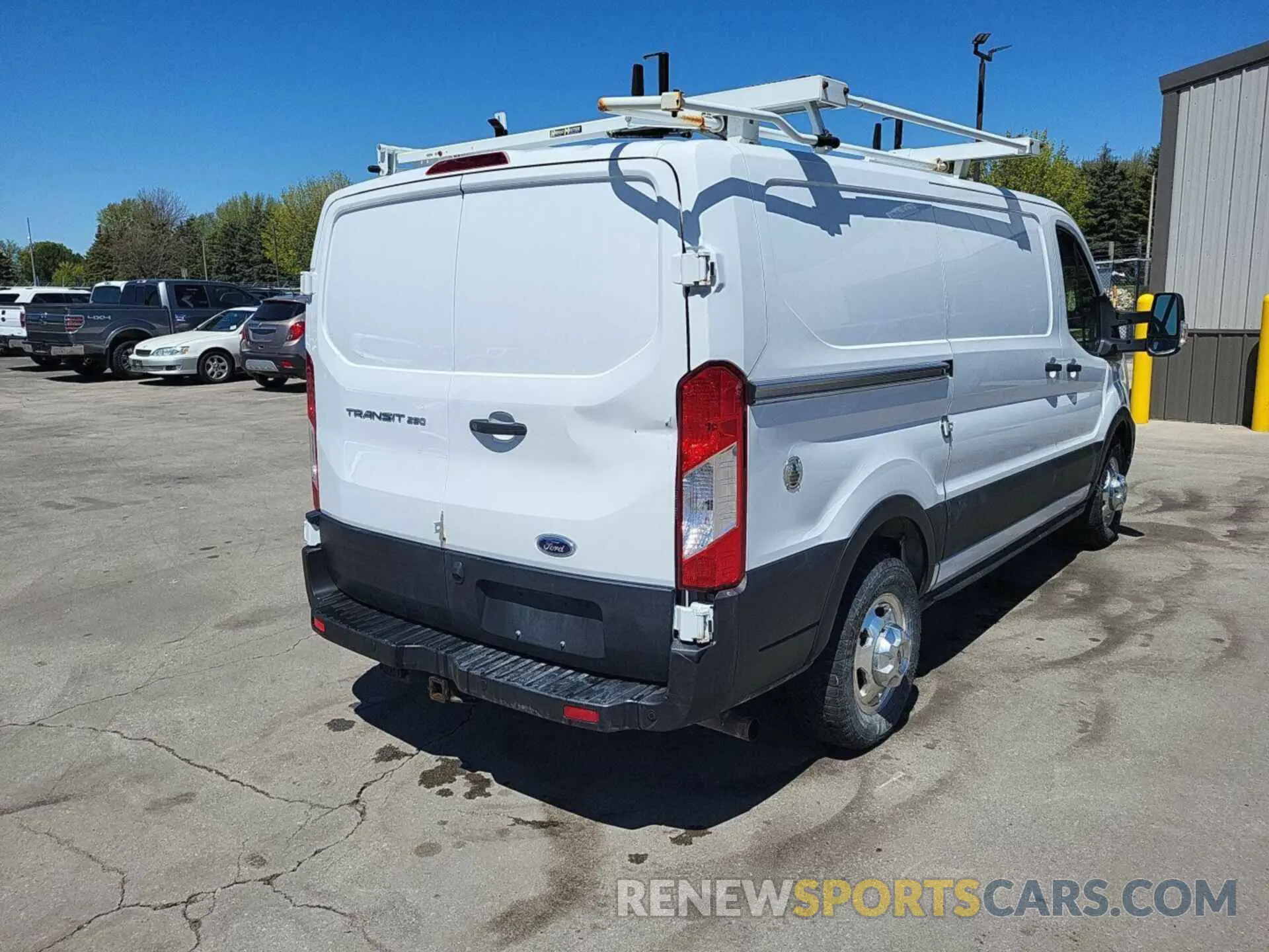 30 Photograph of a damaged car 1FTBR2YG6LKA35839 FORD TRANSIT 2020