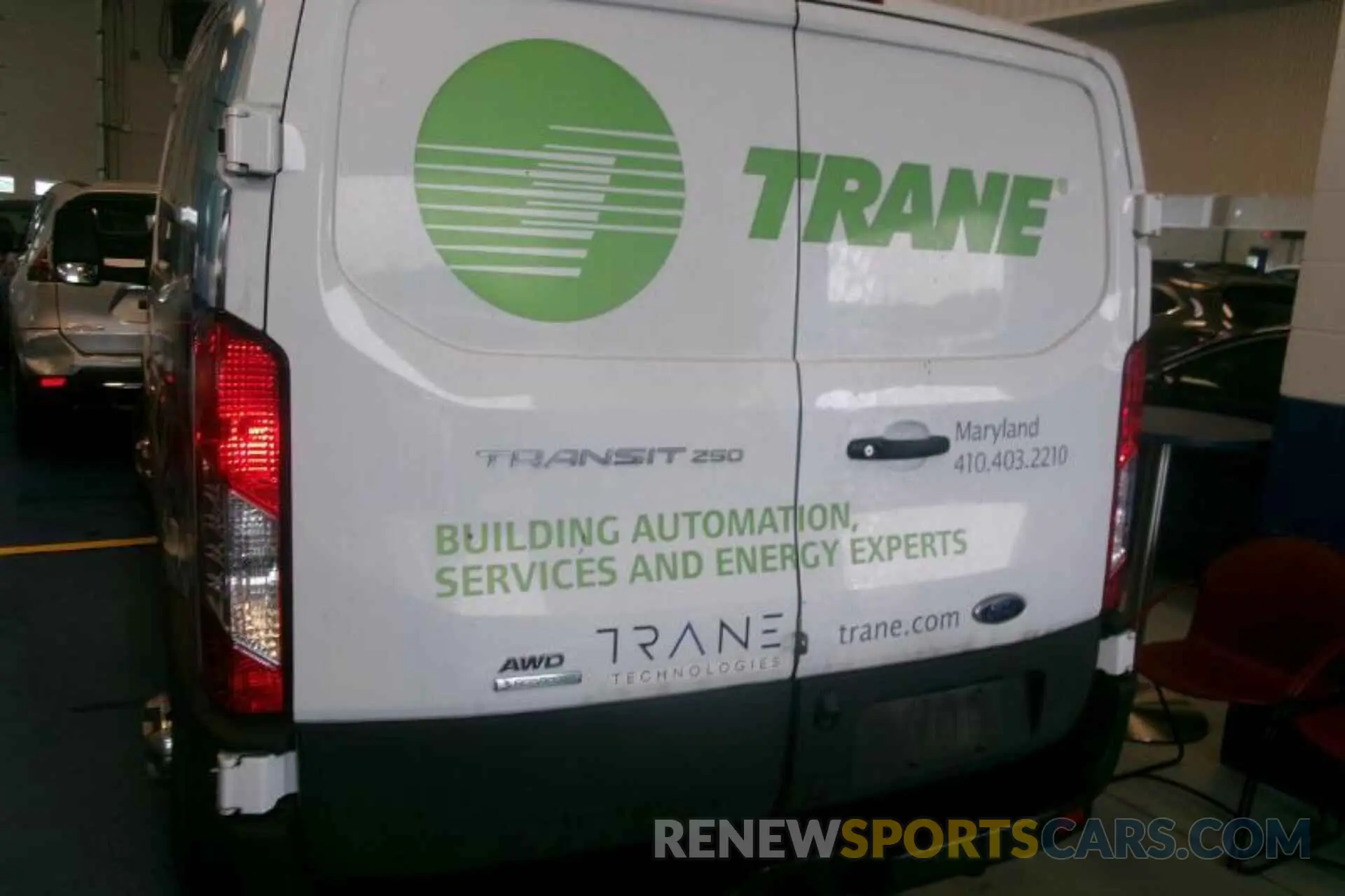 8 Photograph of a damaged car 1FTBR2YG9LKA26097 FORD TRANSIT 2020