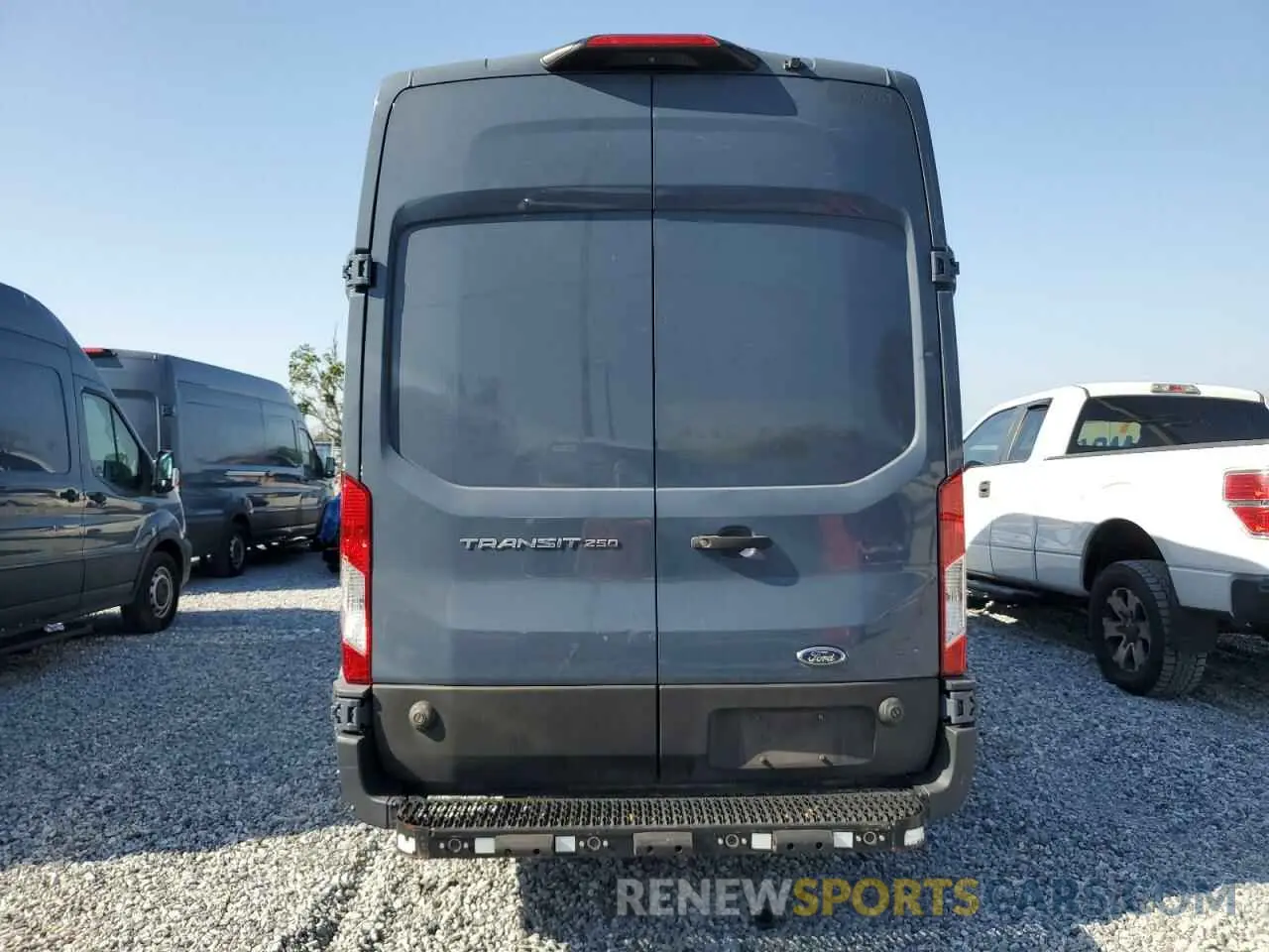 6 Photograph of a damaged car 1FTBR3X83LKA72217 FORD TRANSIT 2020