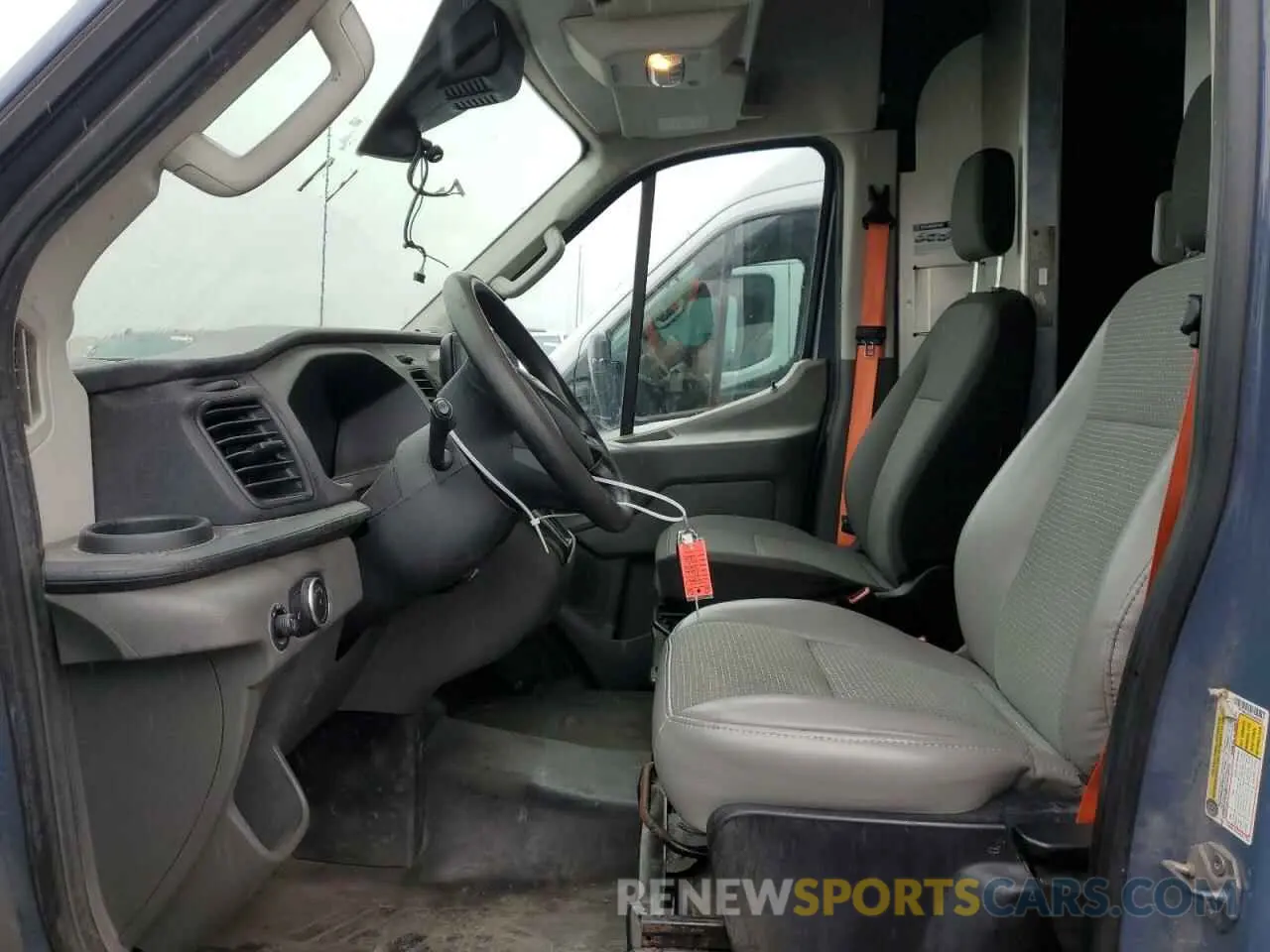 7 Photograph of a damaged car 1FTBR3X84LKA55653 FORD TRANSIT 2020