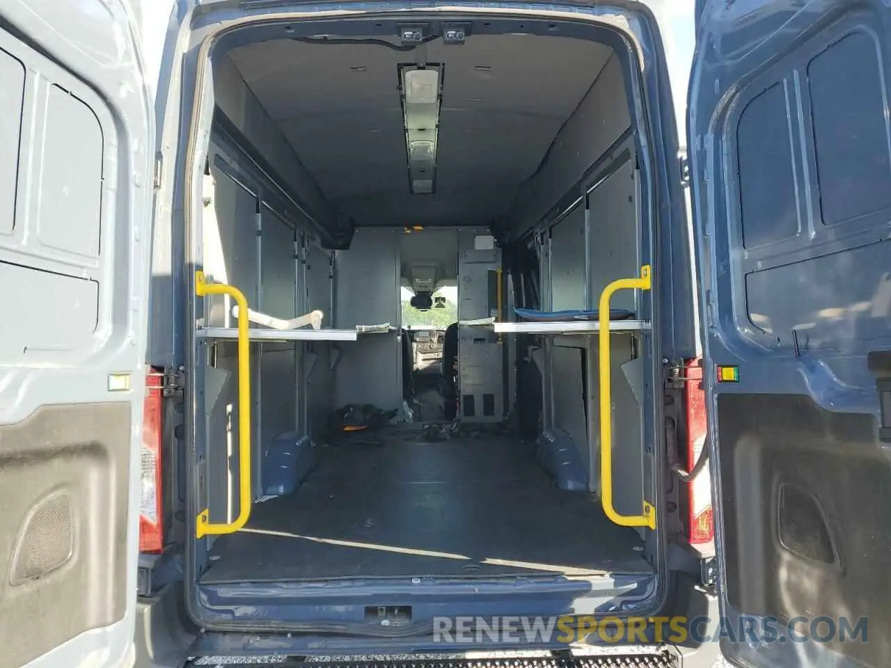10 Photograph of a damaged car 1FTBR3X87LKA72219 FORD TRANSIT 2020