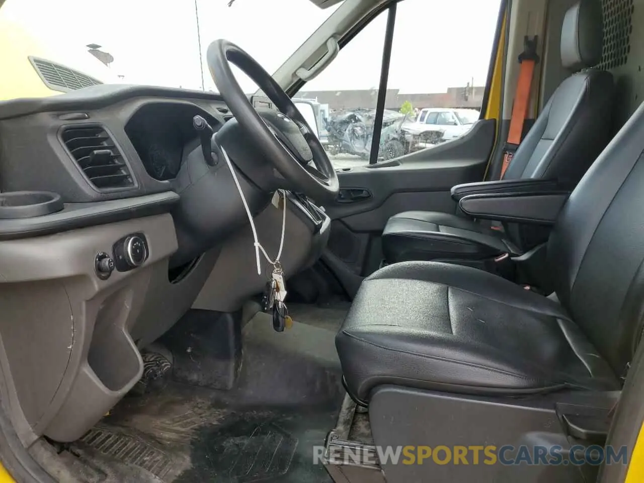7 Photograph of a damaged car 1FTYE1C89LKB55957 FORD TRANSIT 2020