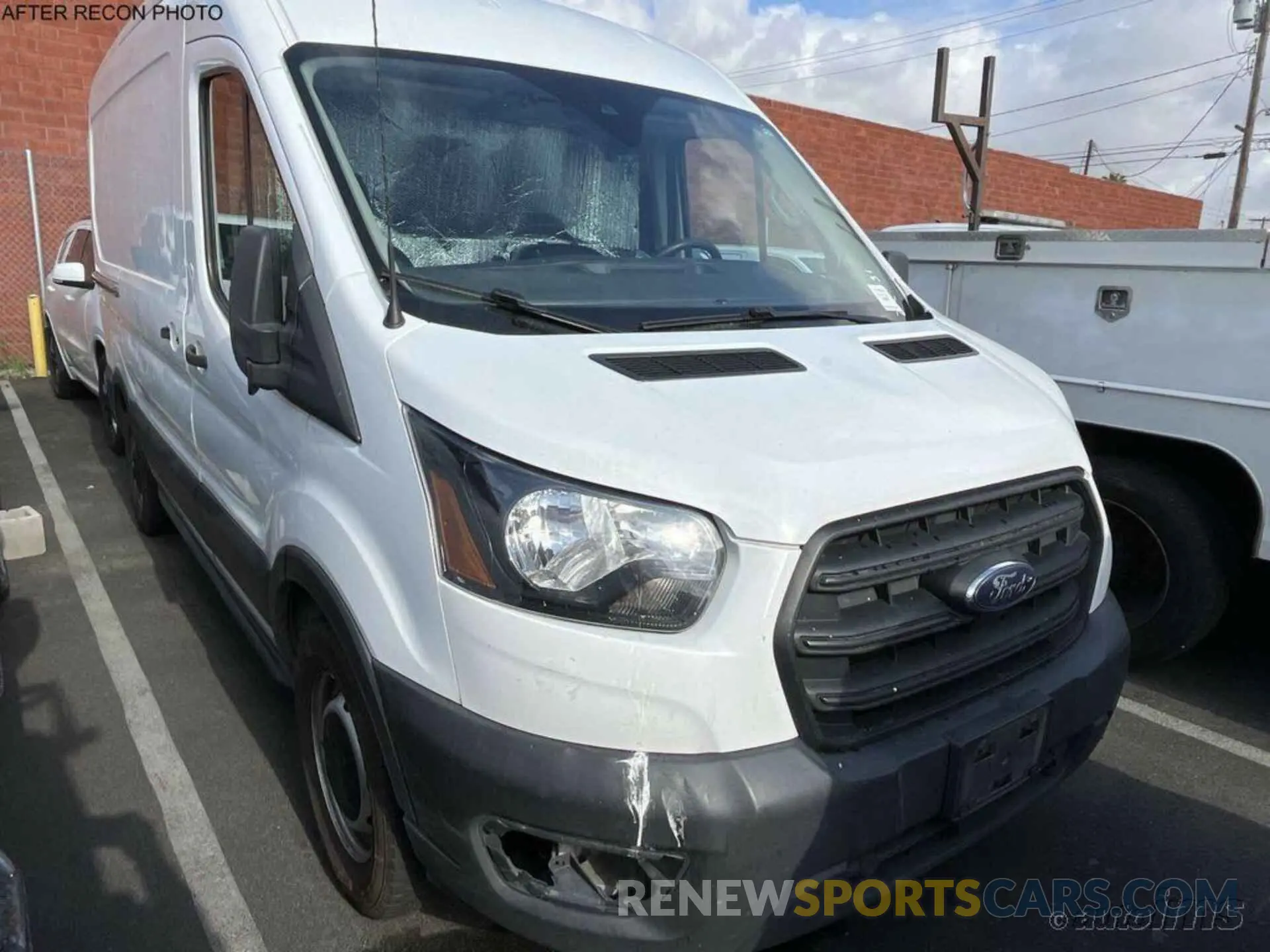 15 Photograph of a damaged car 1FTYE1C89LKB59507 FORD TRANSIT 2020