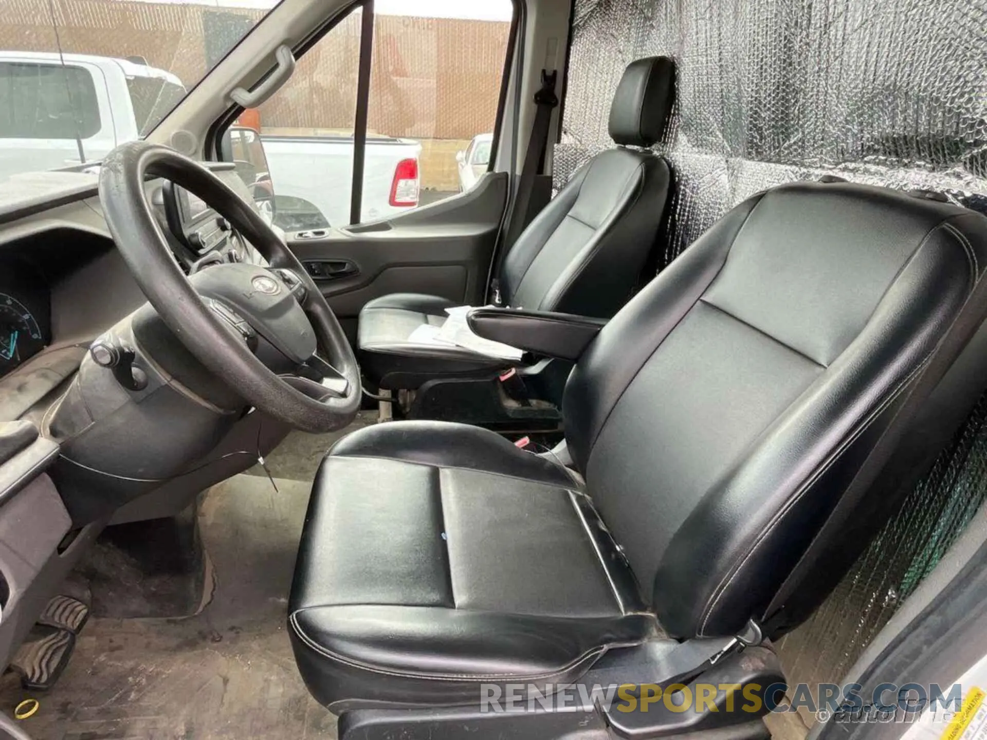 3 Photograph of a damaged car 1FTYE1C89LKB59507 FORD TRANSIT 2020