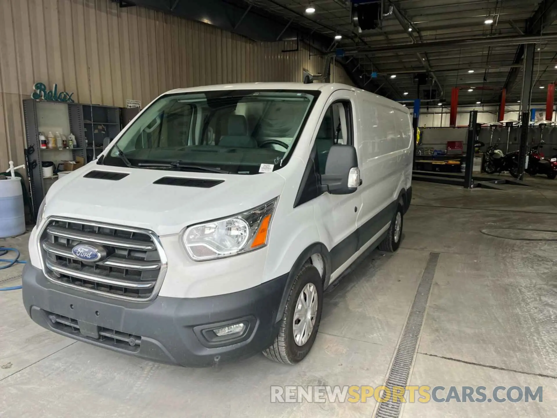 10 Photograph of a damaged car 1FTYE1Y81LKB68856 FORD TRANSIT 2020