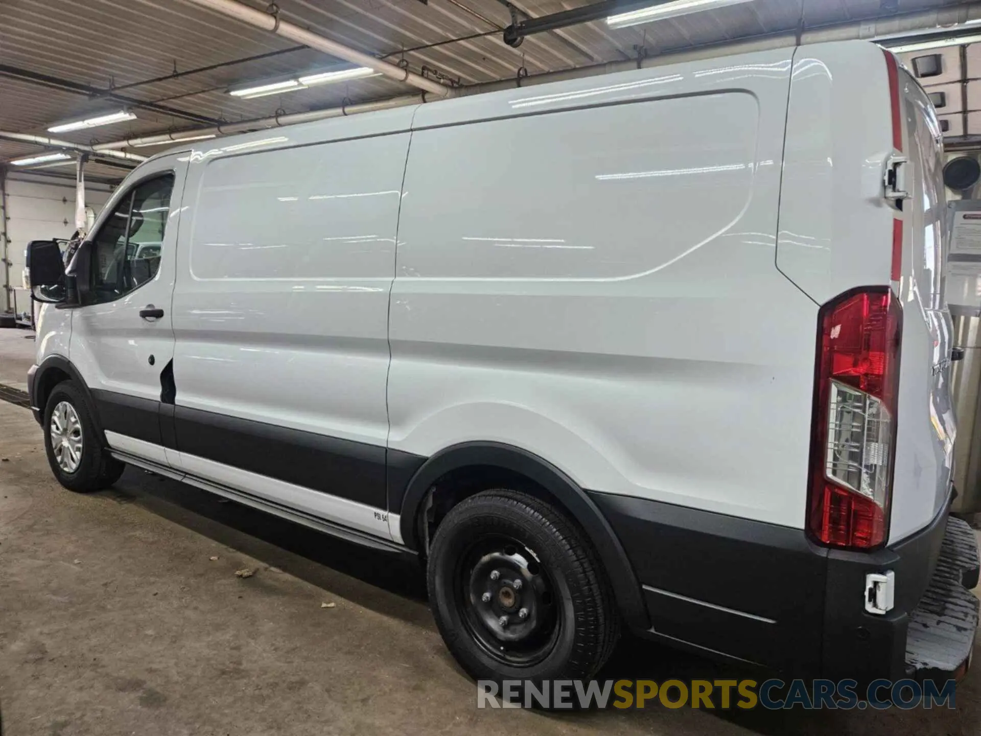 1 Photograph of a damaged car 1FTYE1Y83LKA63736 FORD TRANSIT 2020