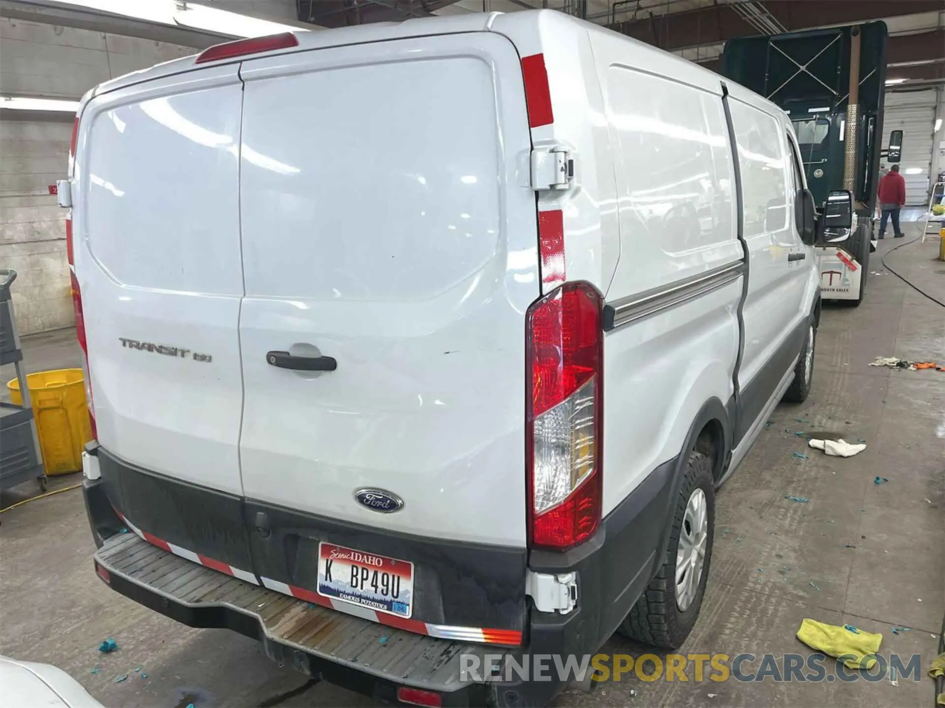 21 Photograph of a damaged car 1FTYE1Y86LKB55150 FORD TRANSIT 2020