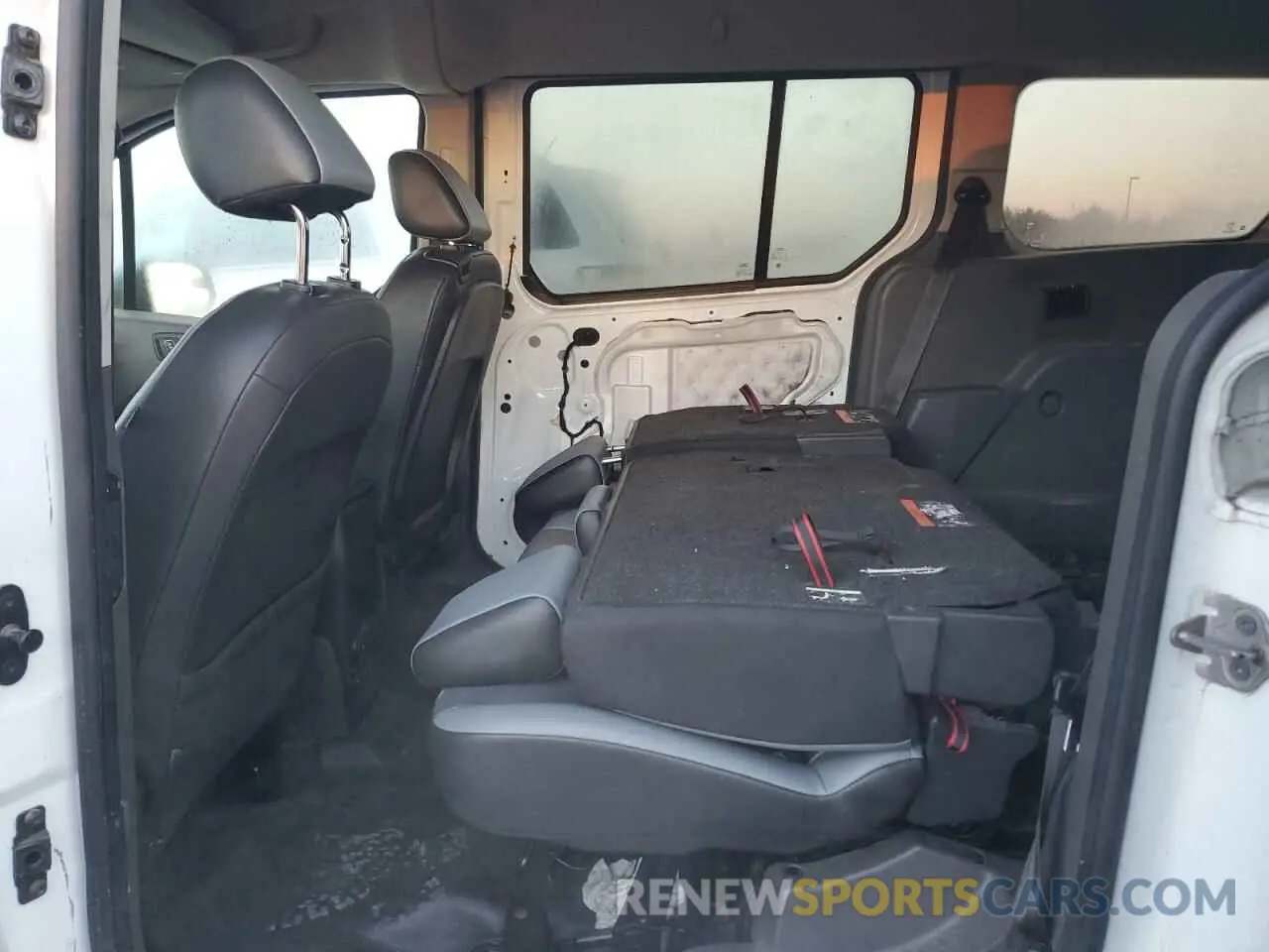 11 Photograph of a damaged car NM0GE9E26L1438015 FORD TRANSIT 2020