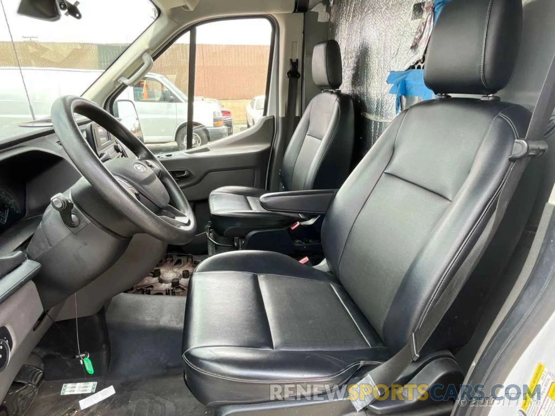 15 Photograph of a damaged car 1FTBR1C87MKA51303 FORD TRANSIT 2021