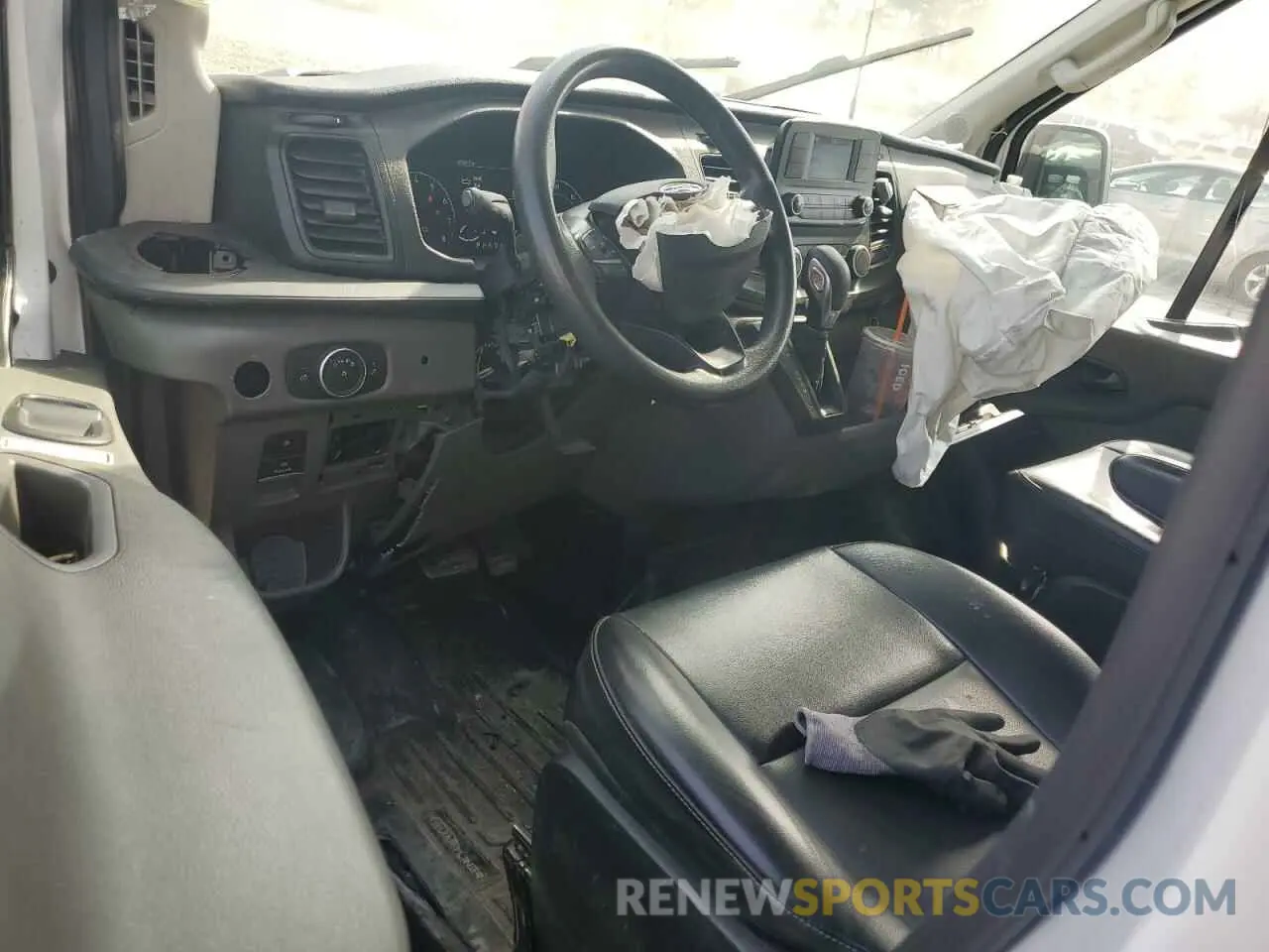 8 Photograph of a damaged car 1FTBR1X84MKA46392 FORD TRANSIT 2021