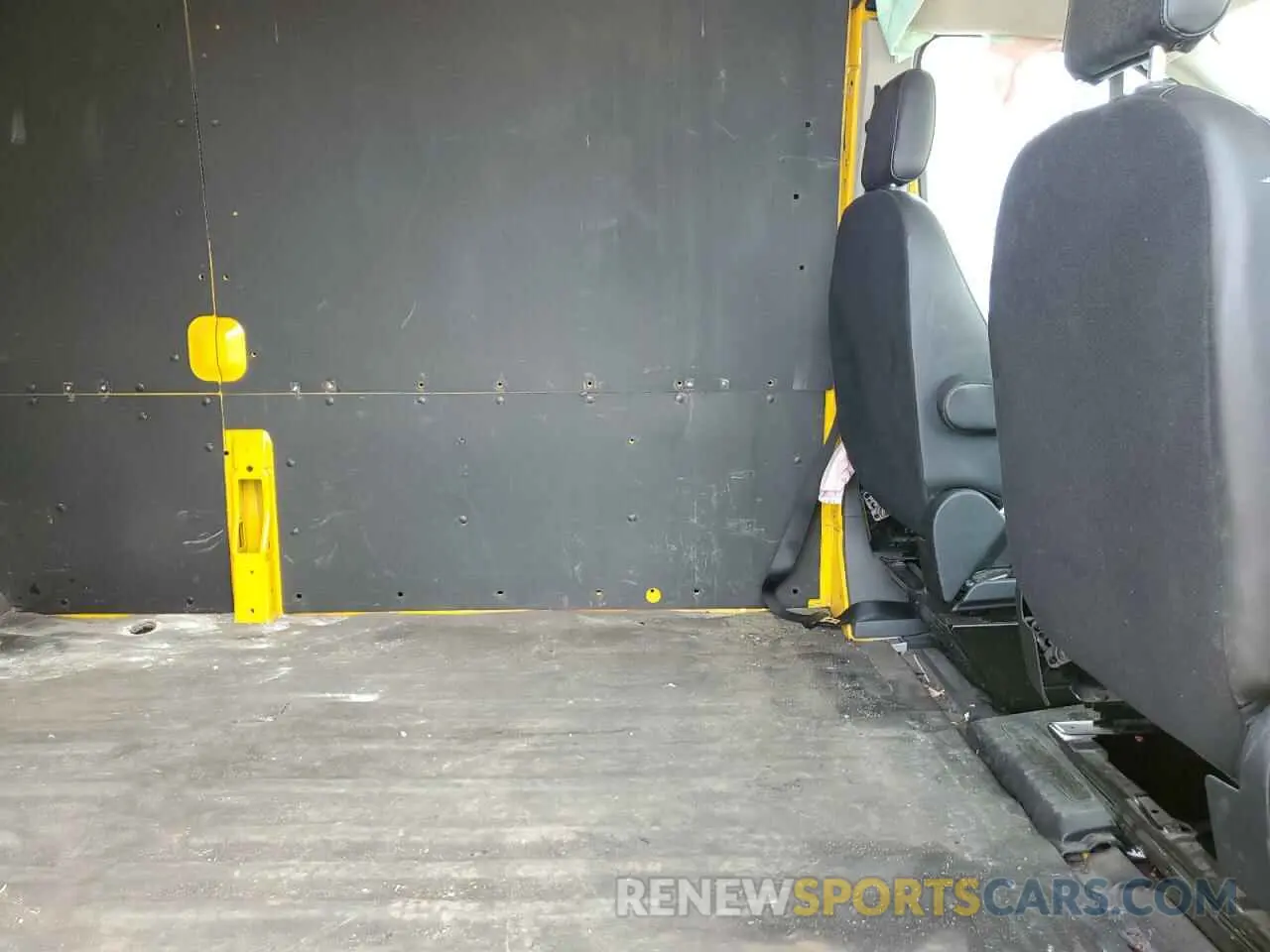 11 Photograph of a damaged car 1FTBR1X87MKA60092 FORD TRANSIT 2021