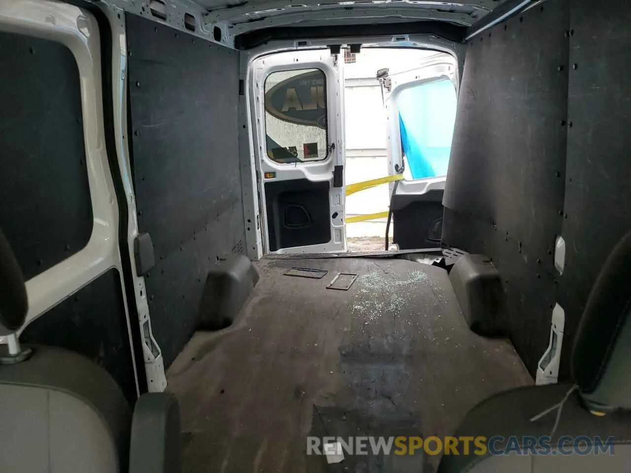 10 Photograph of a damaged car 1FTBR2C83MKA48498 FORD TRANSIT 2021