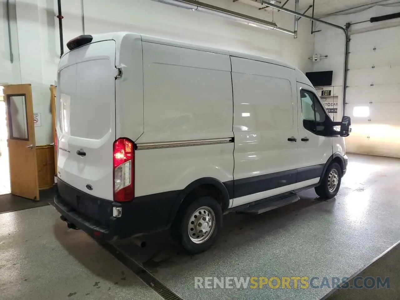 3 Photograph of a damaged car 1FTBR2CG2MKA40366 FORD TRANSIT 2021