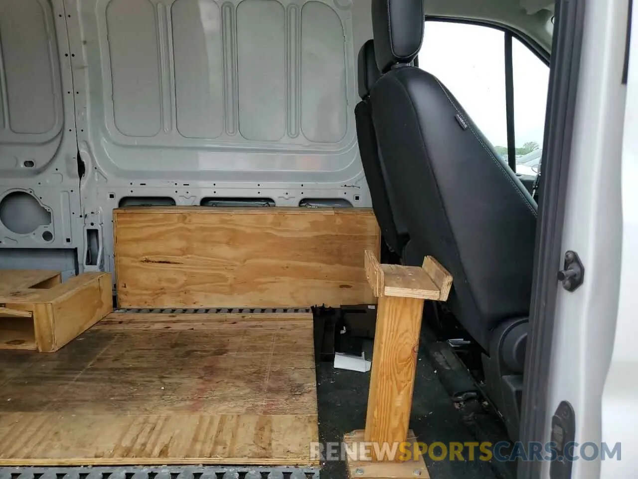11 Photograph of a damaged car 1FTBW3X83MKA74012 FORD TRANSIT 2021
