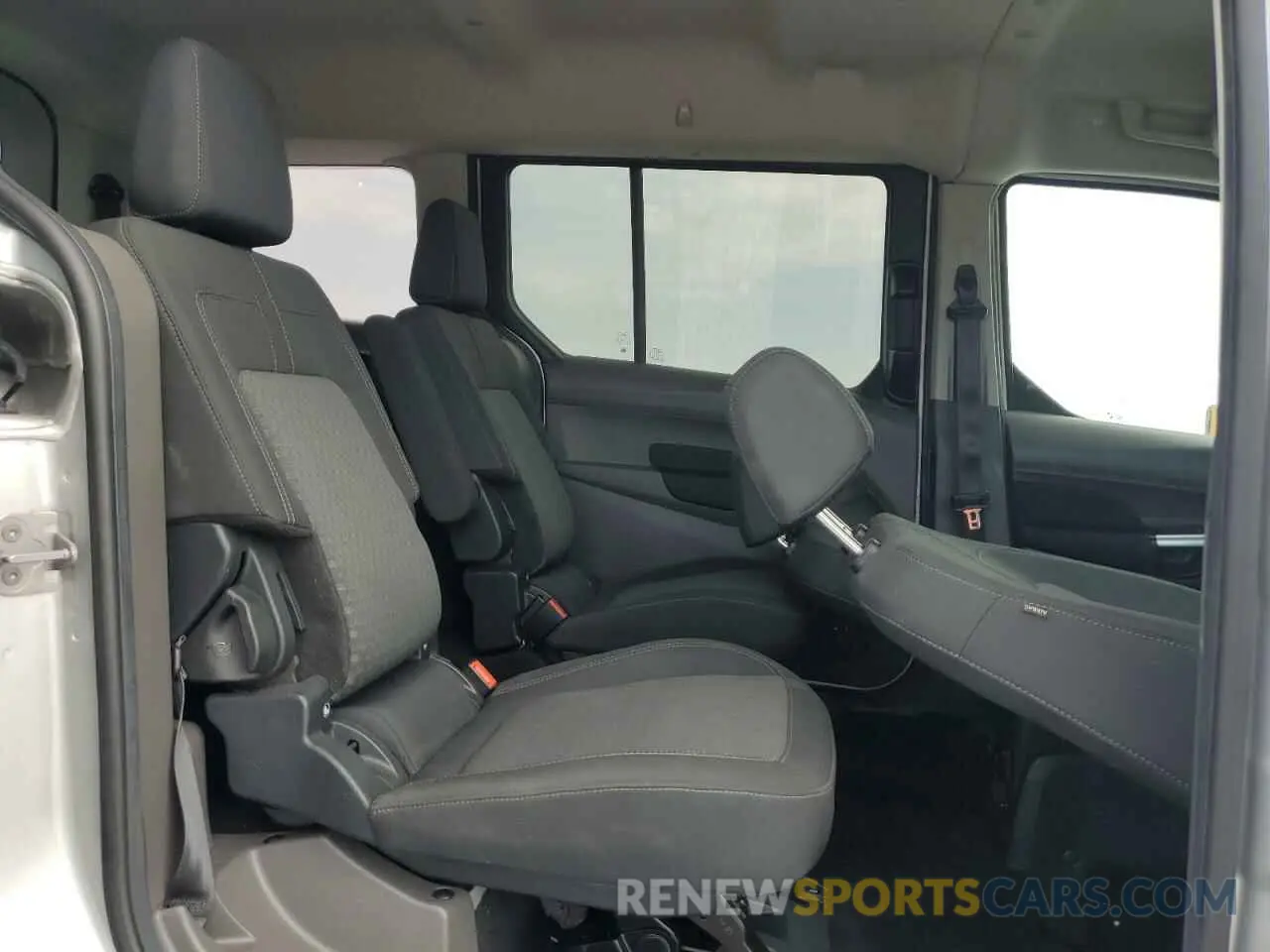 12 Photograph of a damaged car NM0GE9F28M1500501 FORD TRANSIT 2021