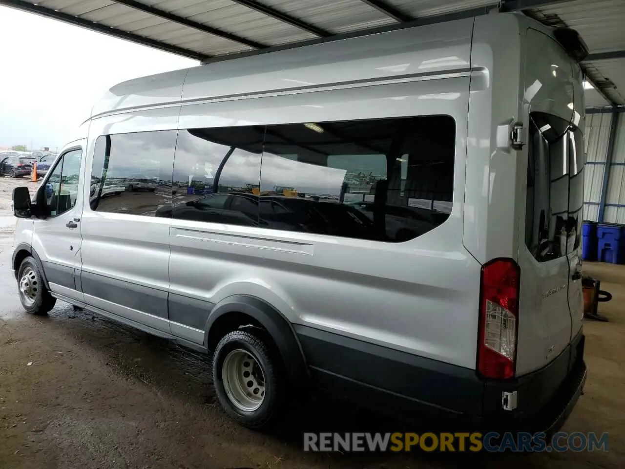 2 Photograph of a damaged car 1FBVU5XG7NKA64823 FORD TRANSIT 2022