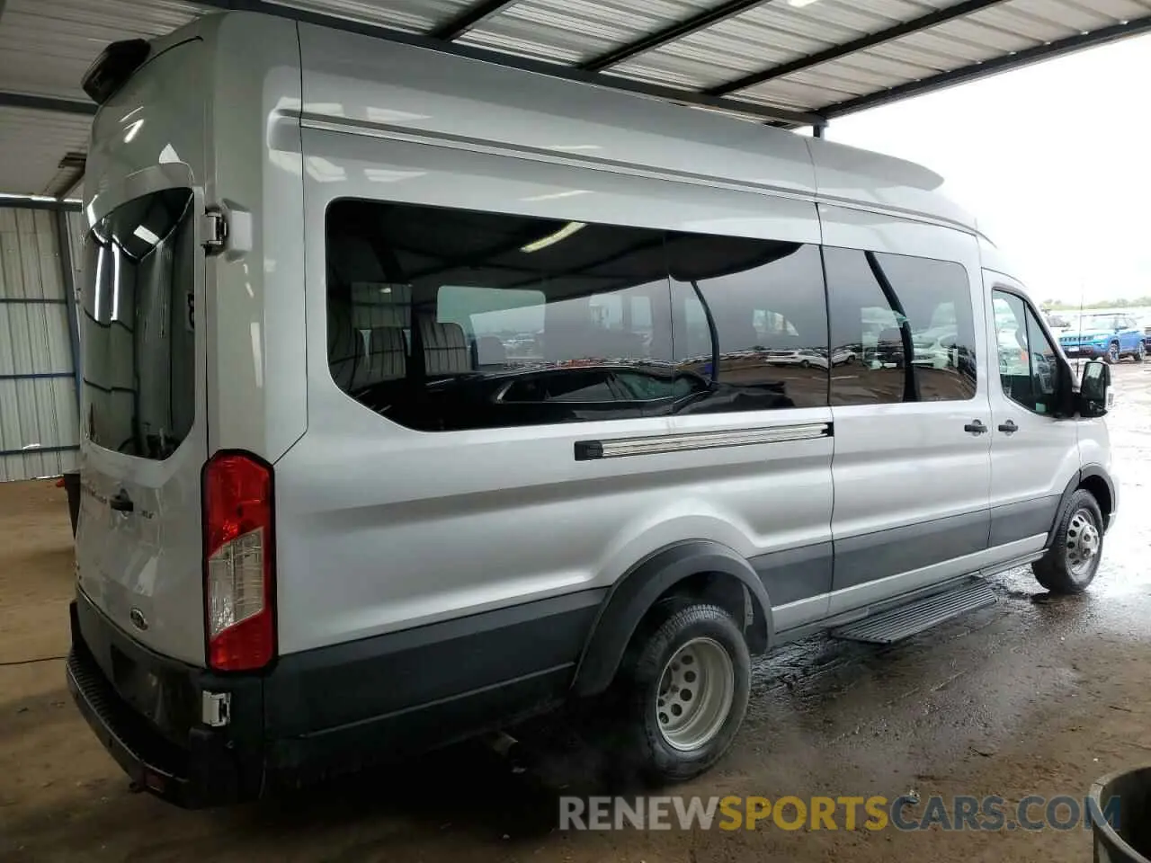 3 Photograph of a damaged car 1FBVU5XG7NKA64823 FORD TRANSIT 2022