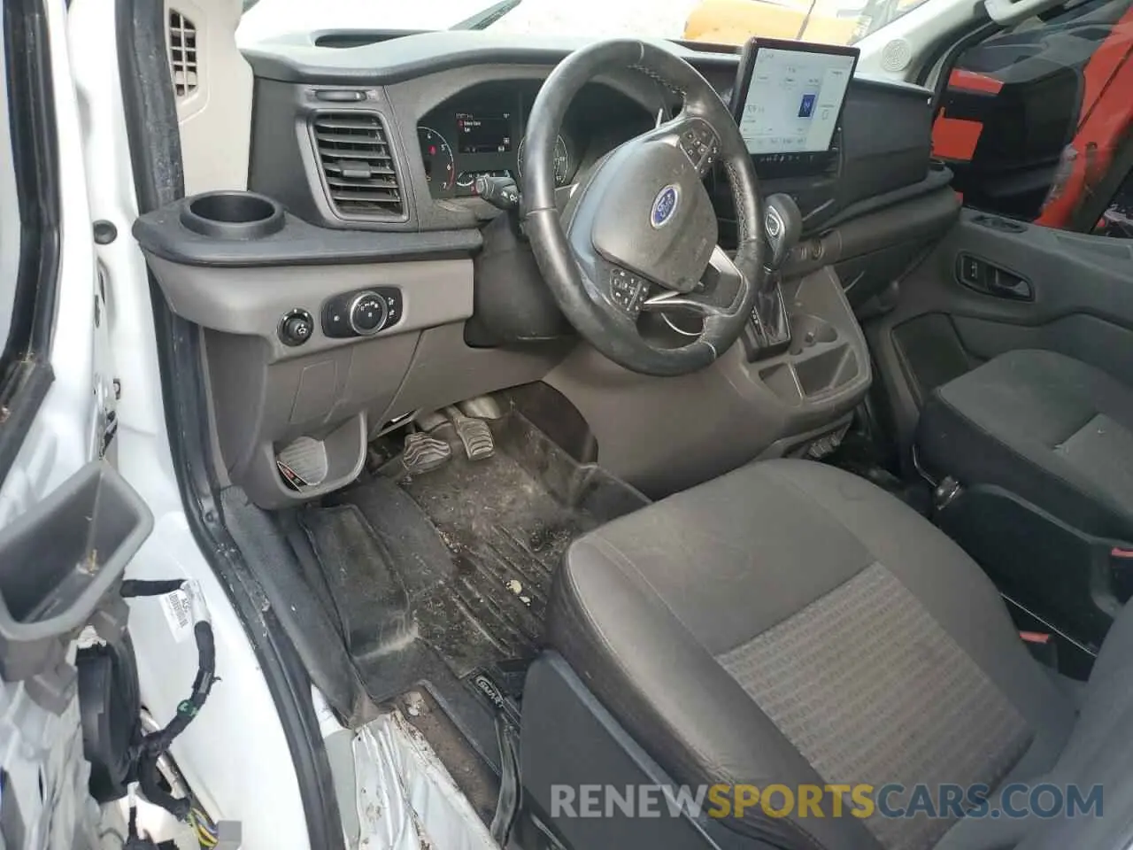 8 Photograph of a damaged car 1FDBF6PG3NKA11899 FORD TRANSIT 2022