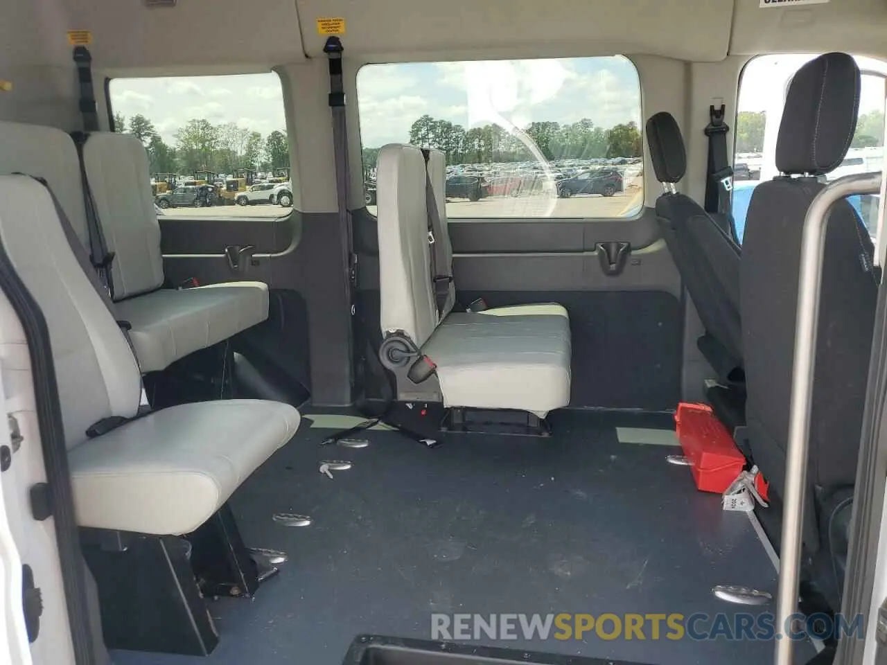 11 Photograph of a damaged car 1FDZK1C85NKA69802 FORD TRANSIT 2022
