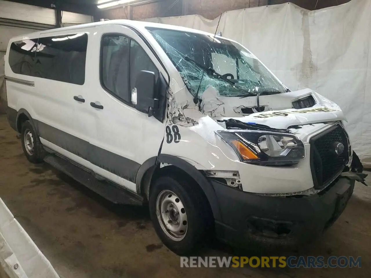 4 Photograph of a damaged car 1FMZK1Y81NKA47868 FORD TRANSIT 2022