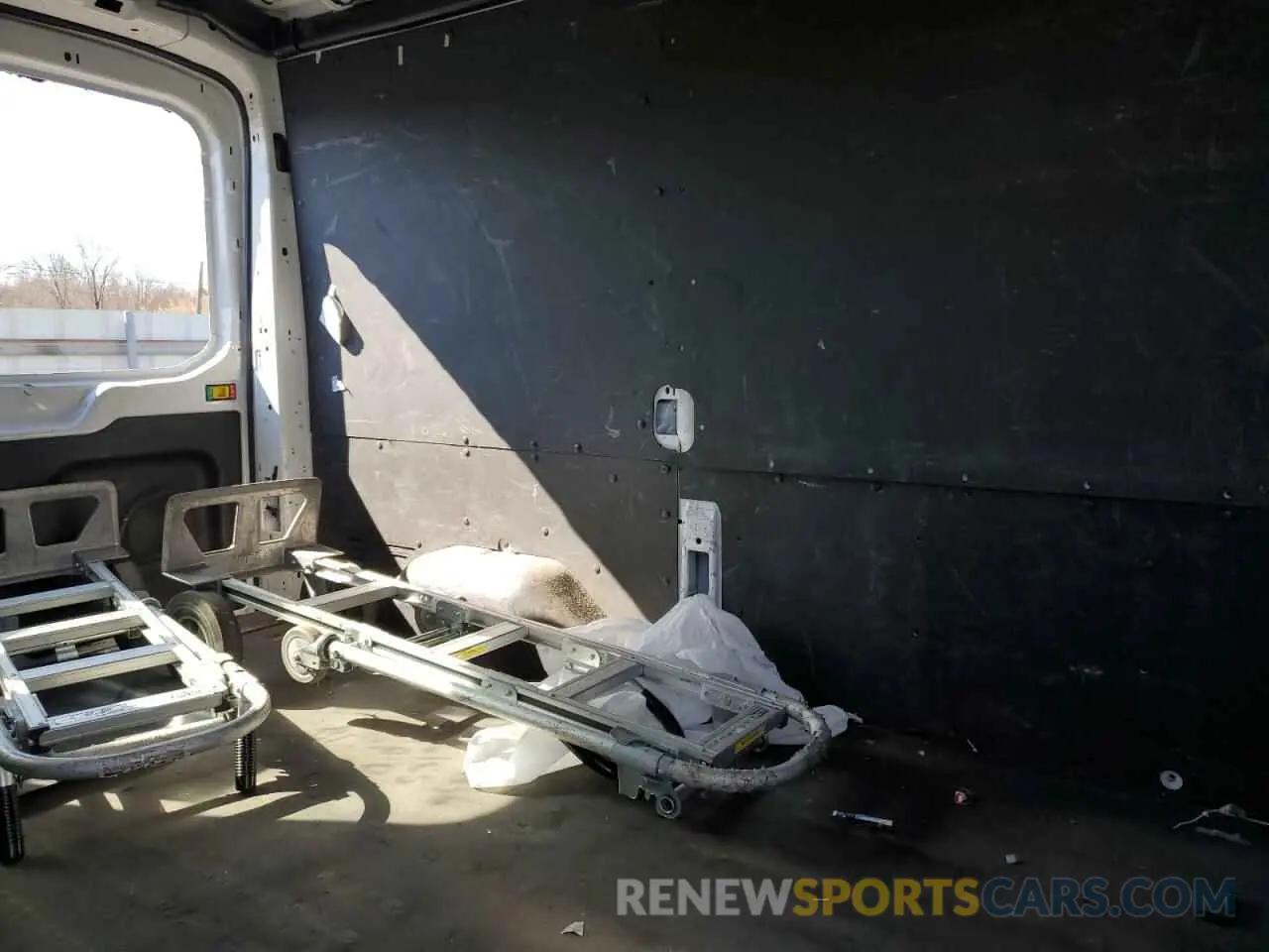 11 Photograph of a damaged car 1FTBR1C89NKA67892 FORD TRANSIT 2022