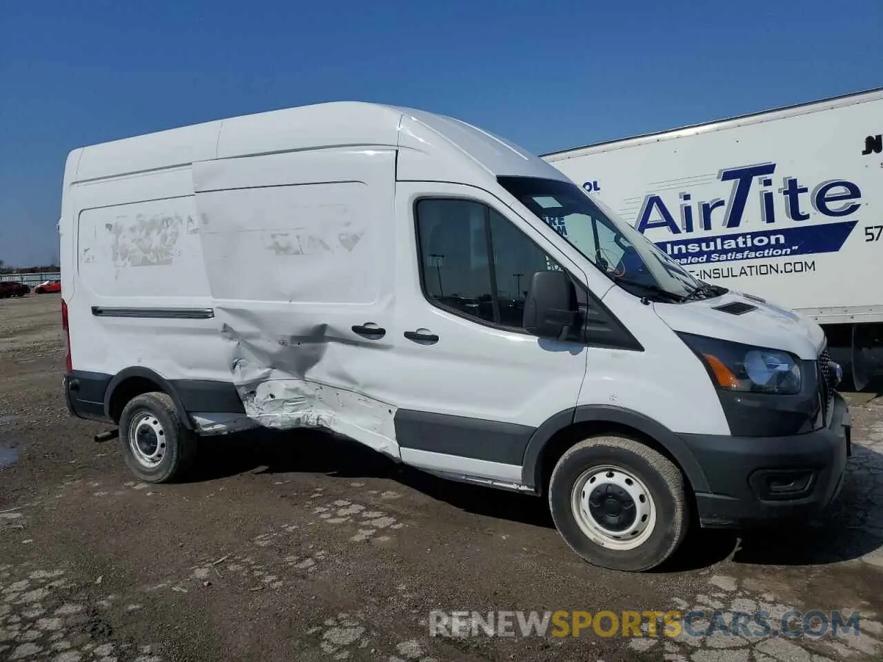 4 Photograph of a damaged car 1FTBR1X82NKA23274 FORD TRANSIT 2022
