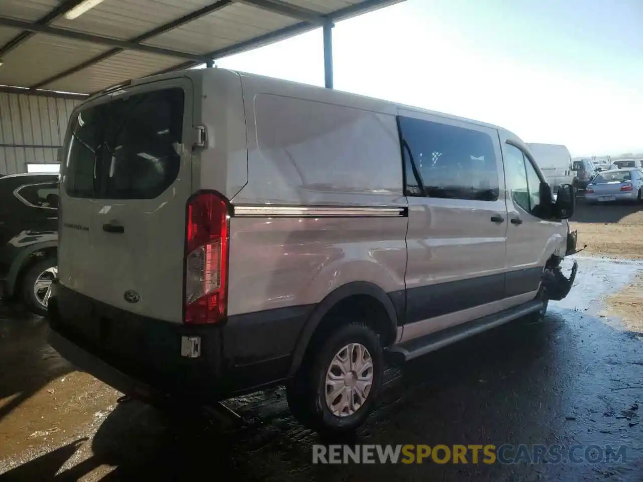 3 Photograph of a damaged car 1FTBR1Y85NKA24238 FORD TRANSIT 2022