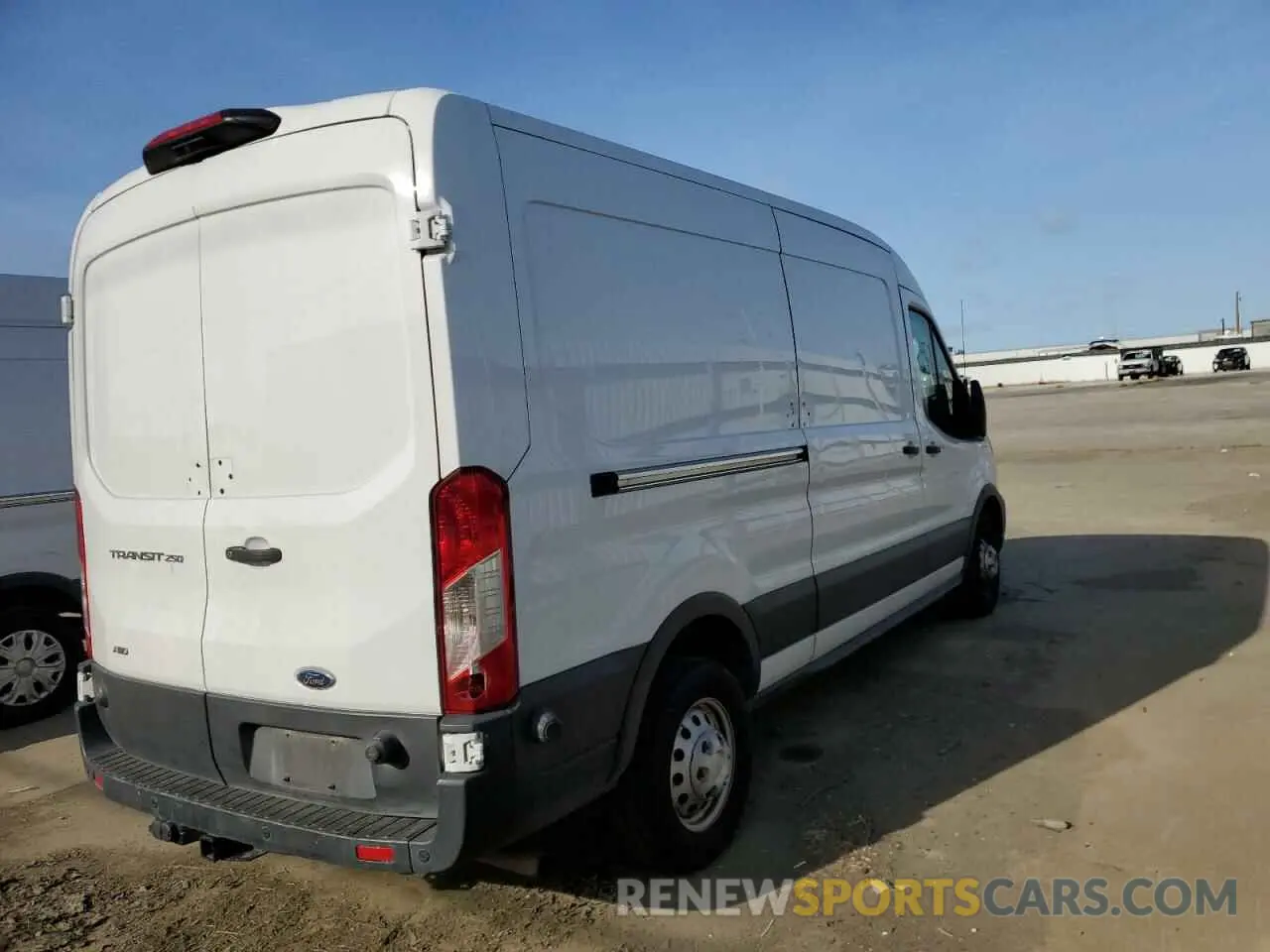 4 Photograph of a damaged car 1FTBR2C88NKA51060 FORD TRANSIT 2022