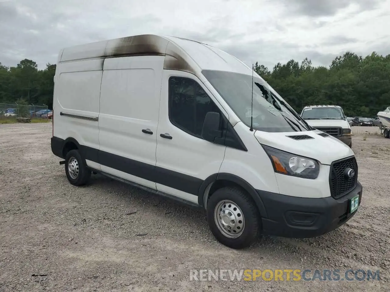 4 Photograph of a damaged car 1FTBR2X83NKA67967 FORD TRANSIT 2022