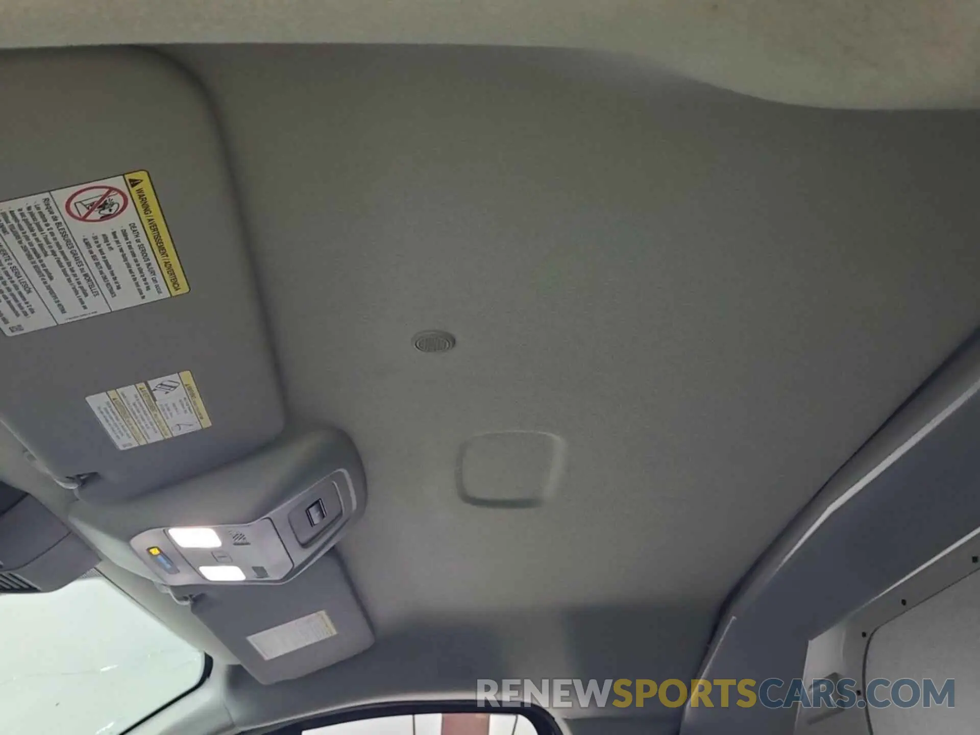 11 Photograph of a damaged car 1FTBR2YG8NKA06555 FORD TRANSIT 2022