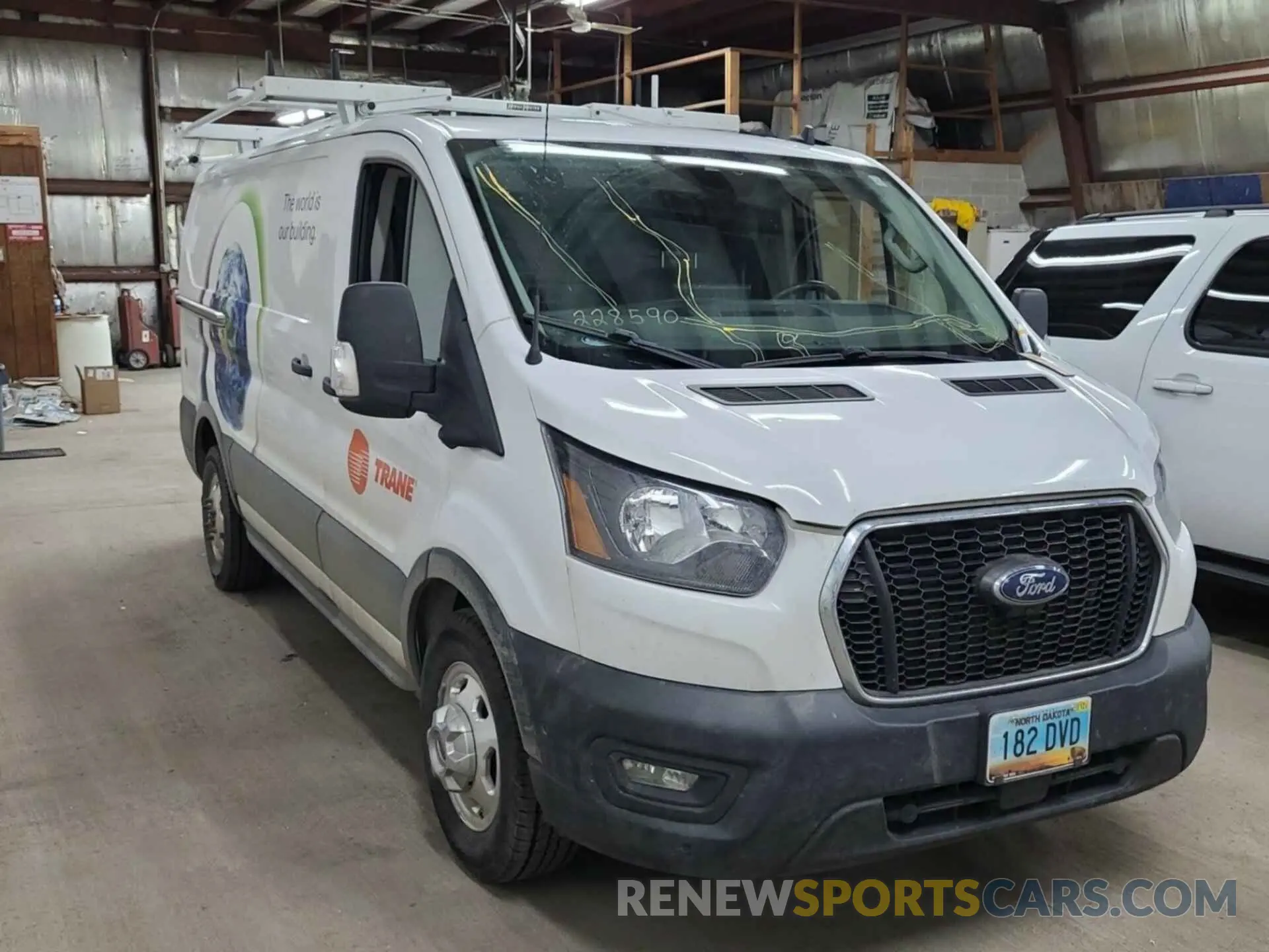 3 Photograph of a damaged car 1FTBR2YG8NKA06555 FORD TRANSIT 2022
