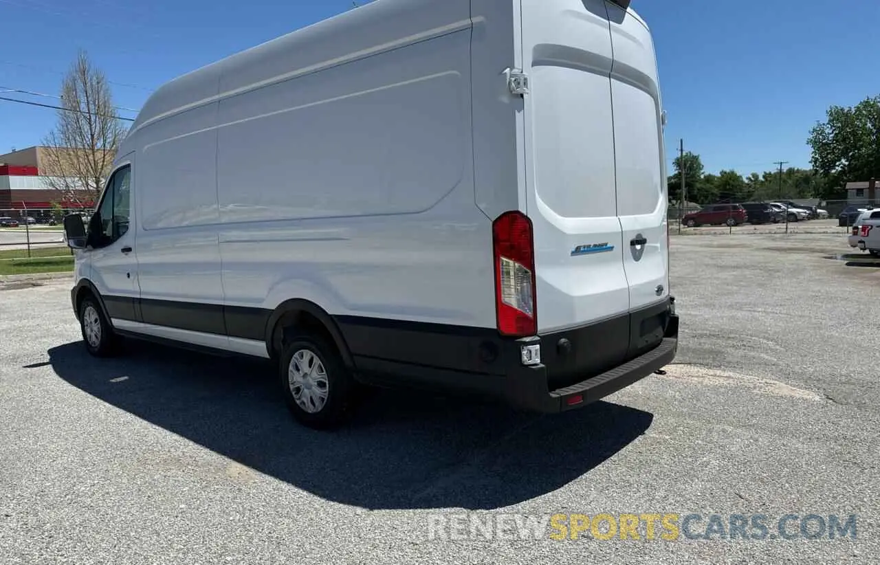 3 Photograph of a damaged car 1FTBW3XK7NKA46839 FORD TRANSIT 2022