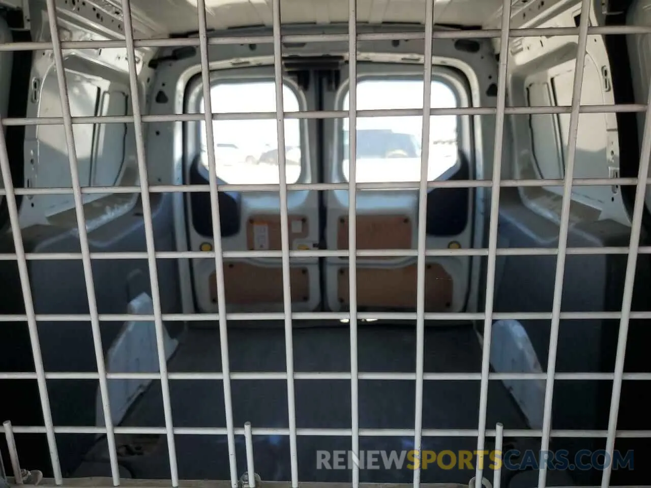 10 Photograph of a damaged car NM0LS7S29N1513812 FORD TRANSIT 2022