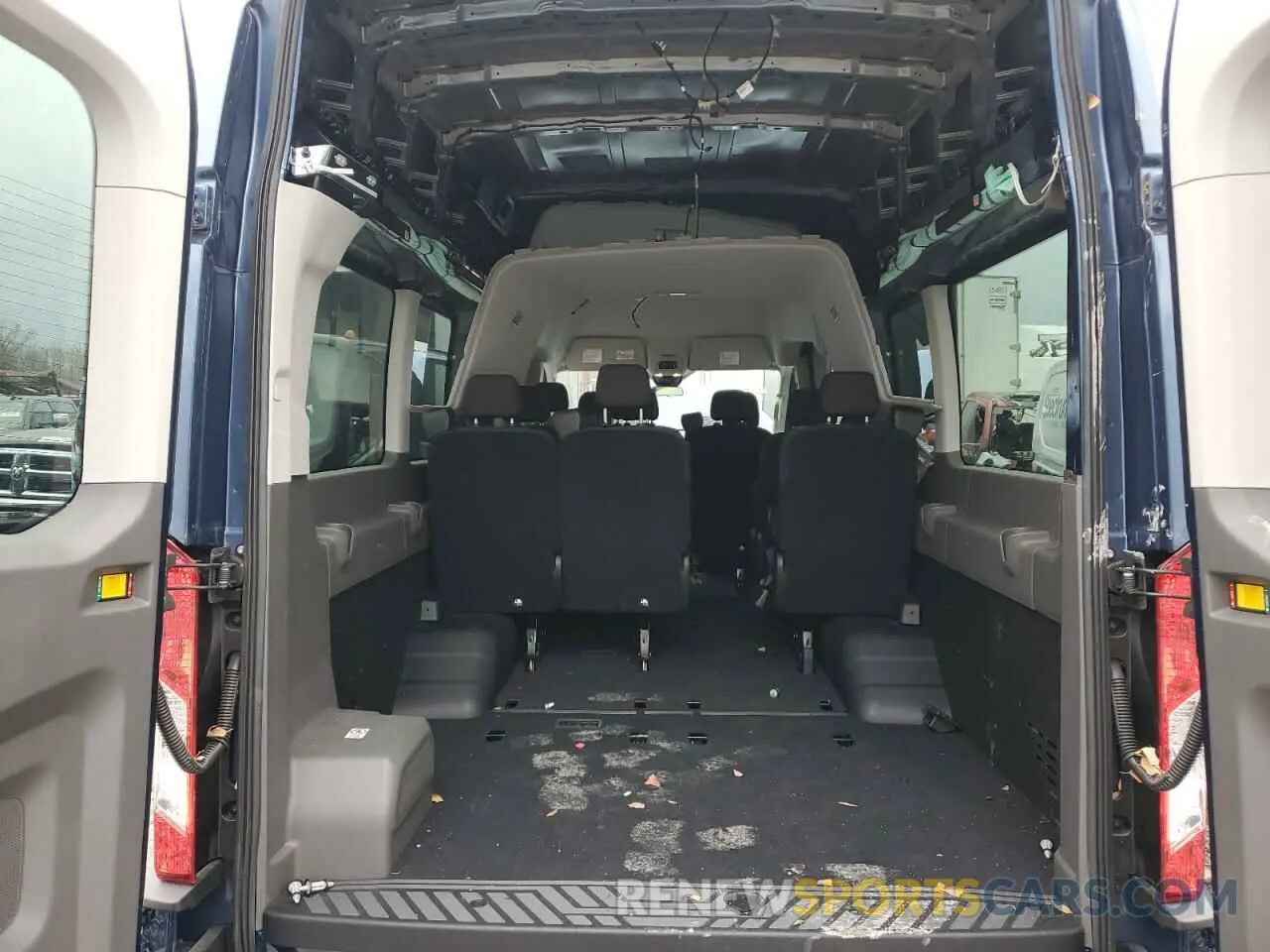 10 Photograph of a damaged car 1FBVU4XG8PKB11791 FORD TRANSIT 2023
