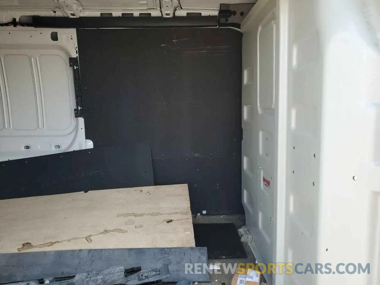 10 Photograph of a damaged car 1FTBR1C86PKA45707 FORD TRANSIT 2023