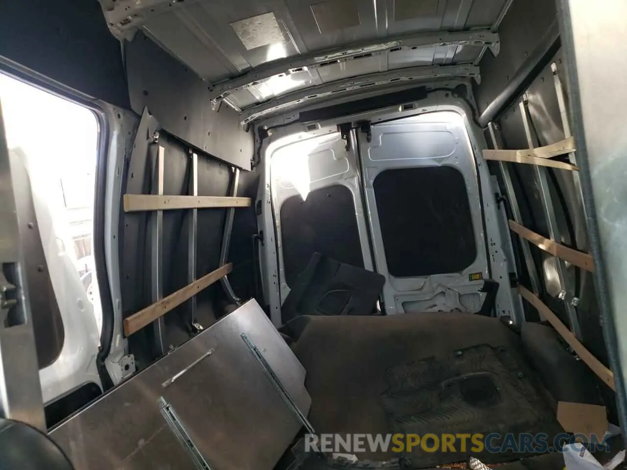 10 Photograph of a damaged car 1FTBR1X81PKA66166 FORD TRANSIT 2023