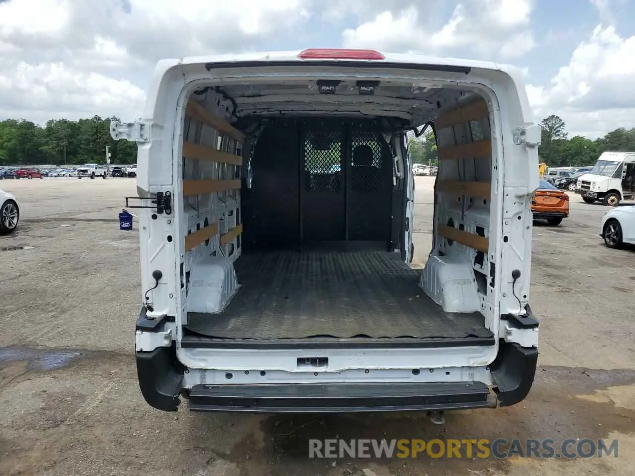6 Photograph of a damaged car 1FTBR1Y82PKA98011 FORD TRANSIT 2023